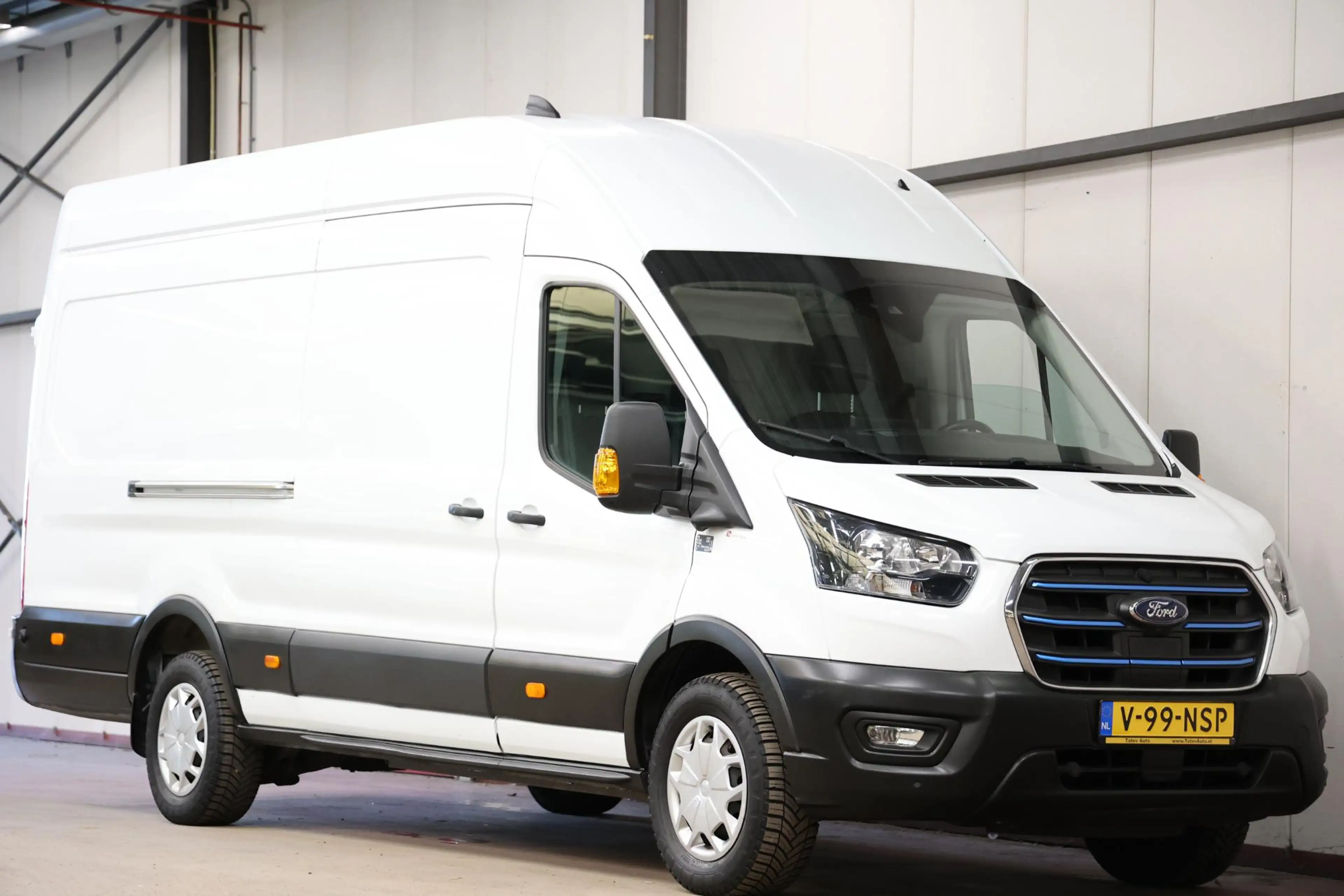 Ford E-Transit 350 L4H3 Trend 68 kWh — photo 6