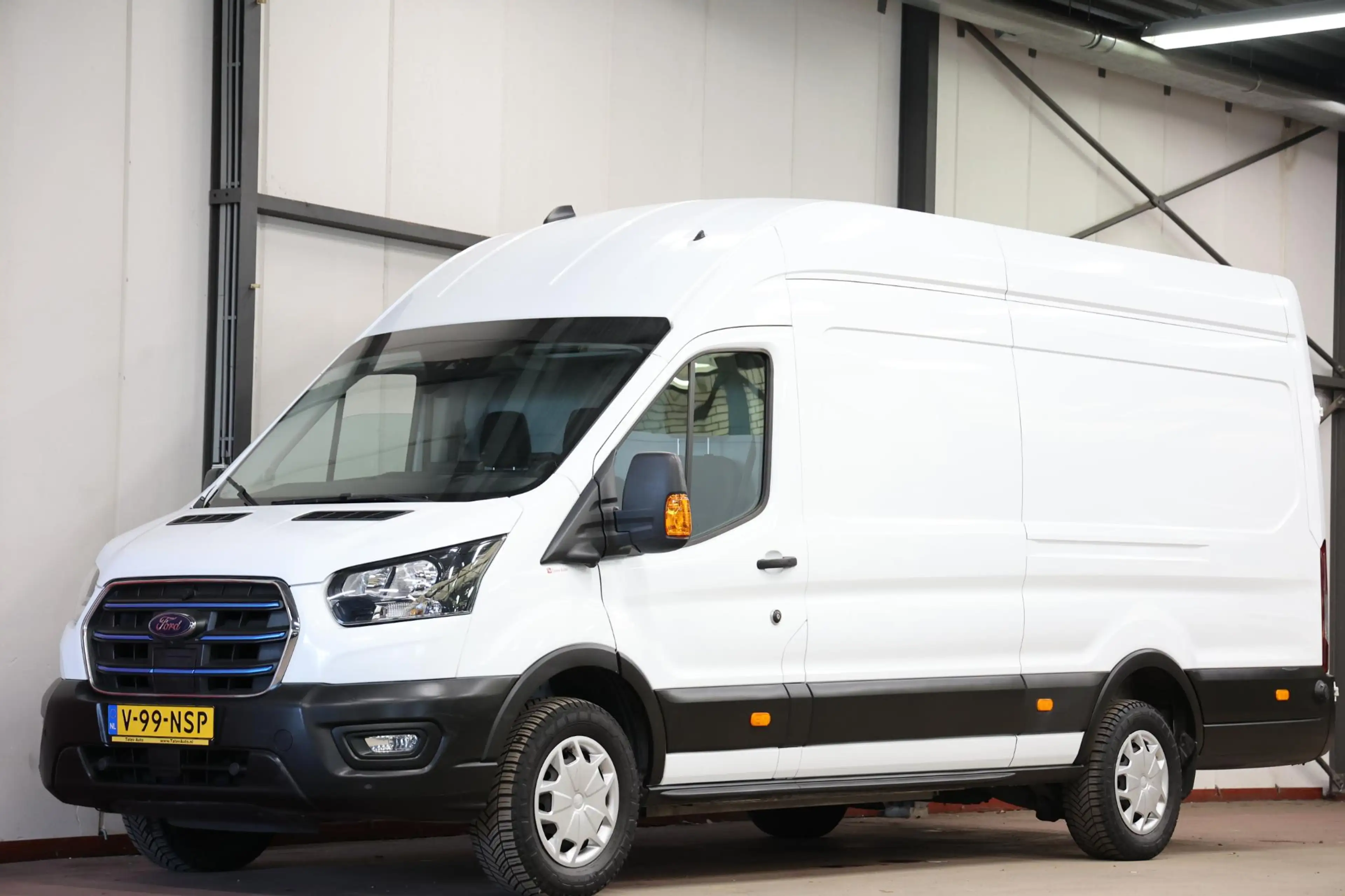 Ford E-Transit 350 L4H3 Trend 68 kWh — photo 16