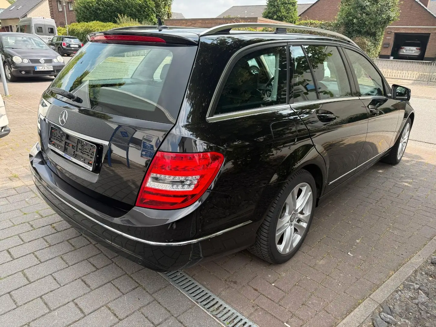 Mercedes-Benz C 180 T-Modell BlueEfficiency/Scheckheft/1.HD/ Noir - 2