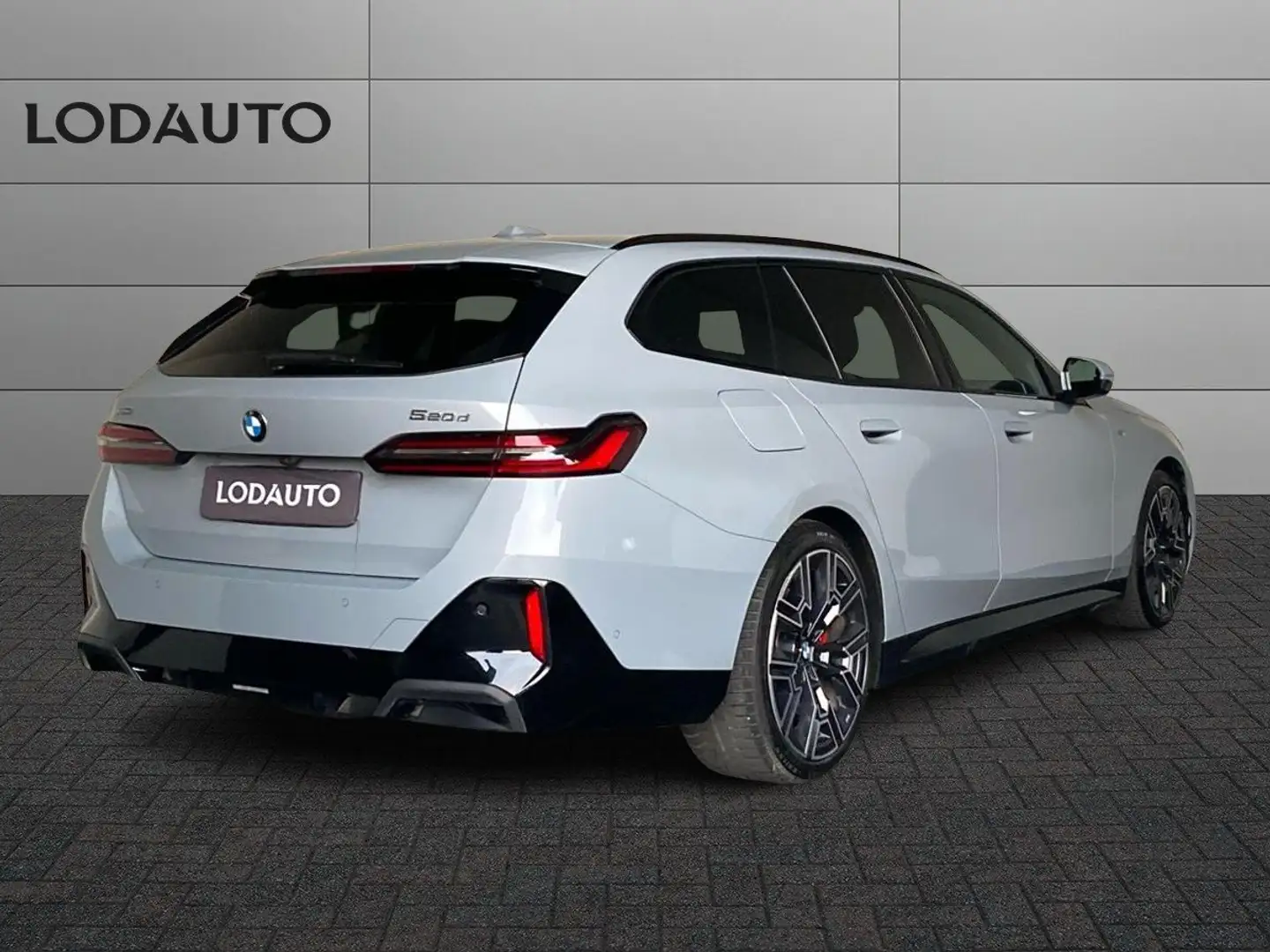 BMW 520 520d 48V xDrive Touring Msport Pro Grigio - 2