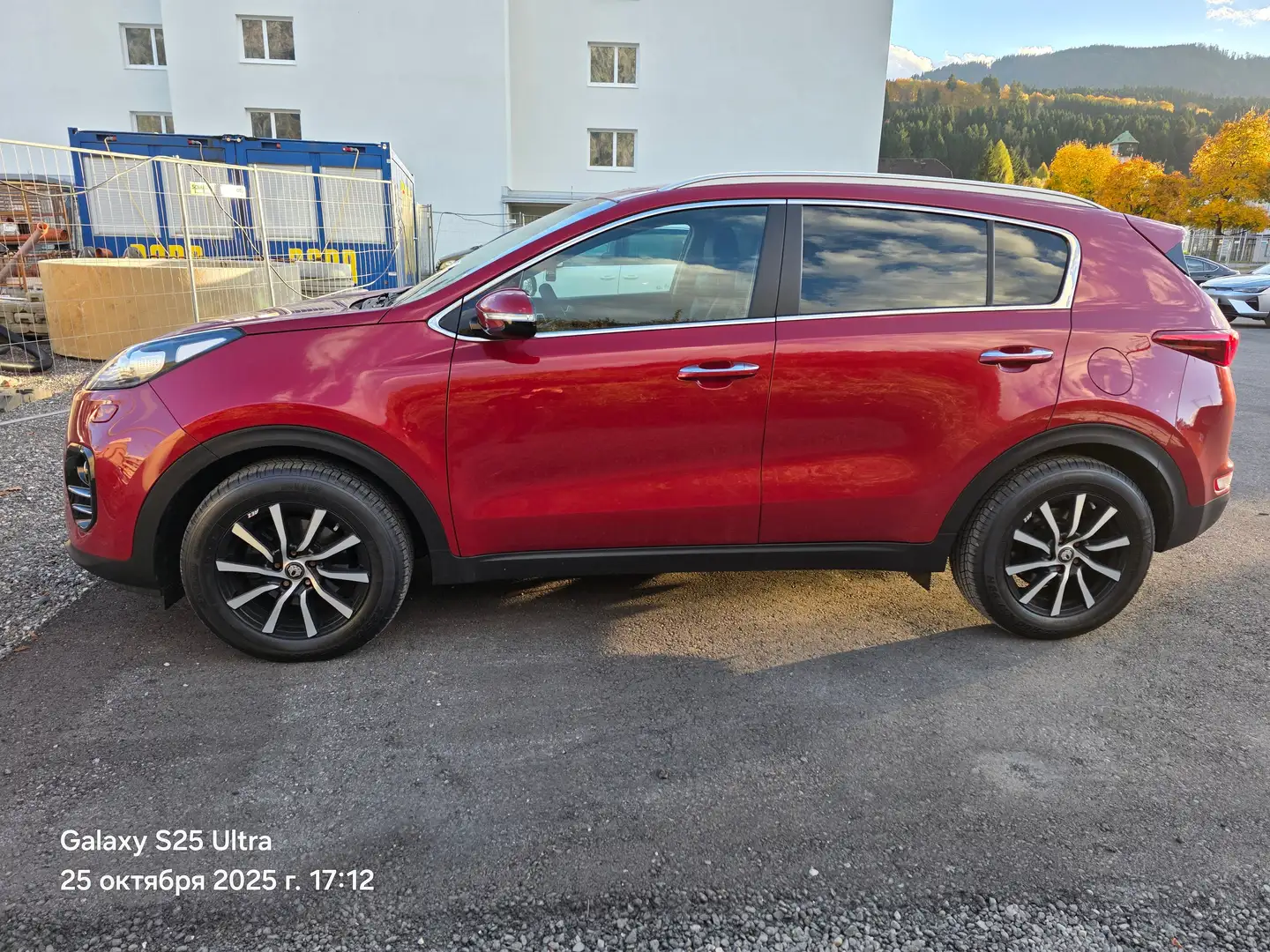 Kia Sportage Sportage 1,7 CRDI ISG Gold Gold Rot - 2