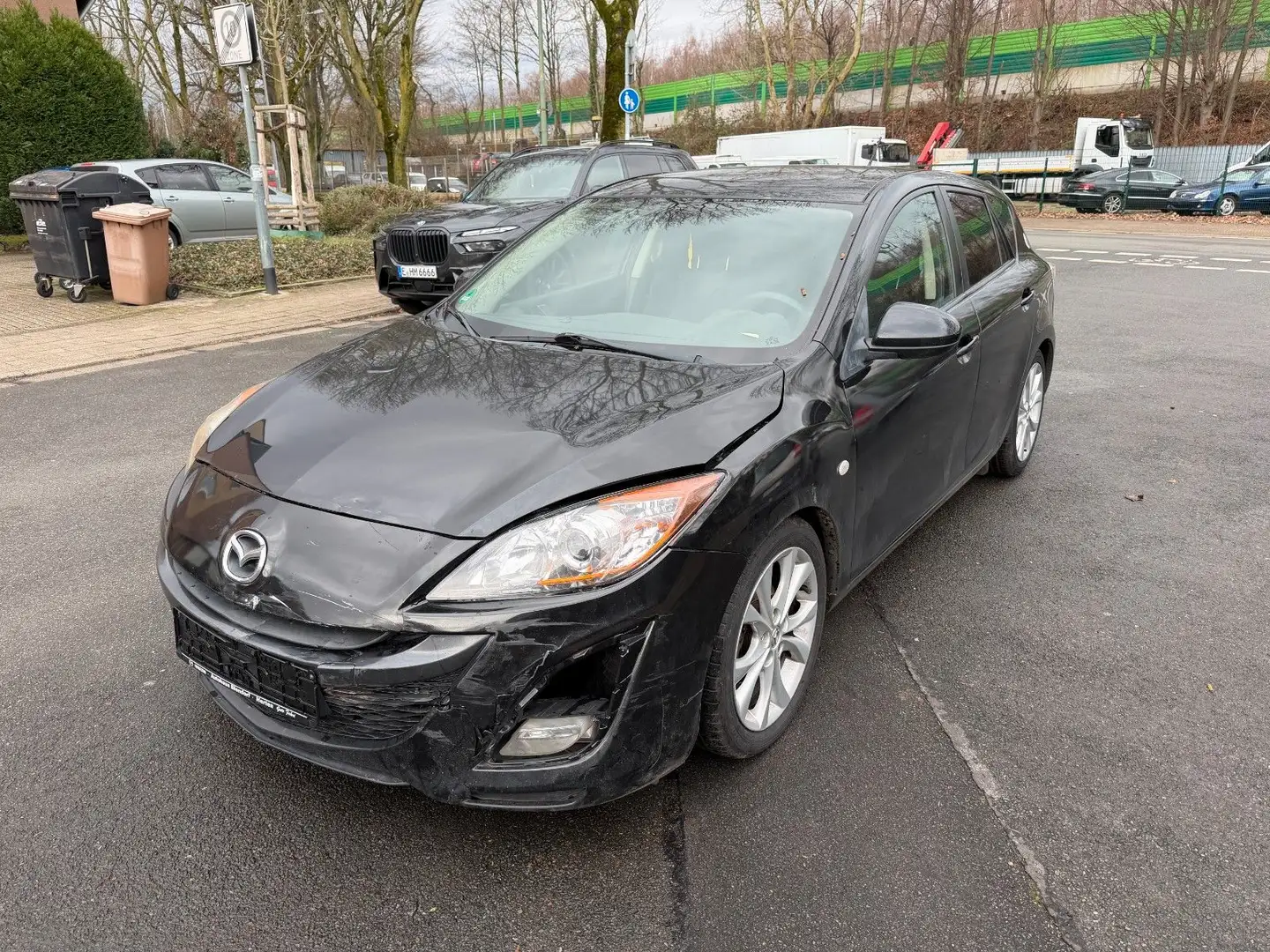 Mazda 3 Lim. 90th Anniversary Schwarz - 1