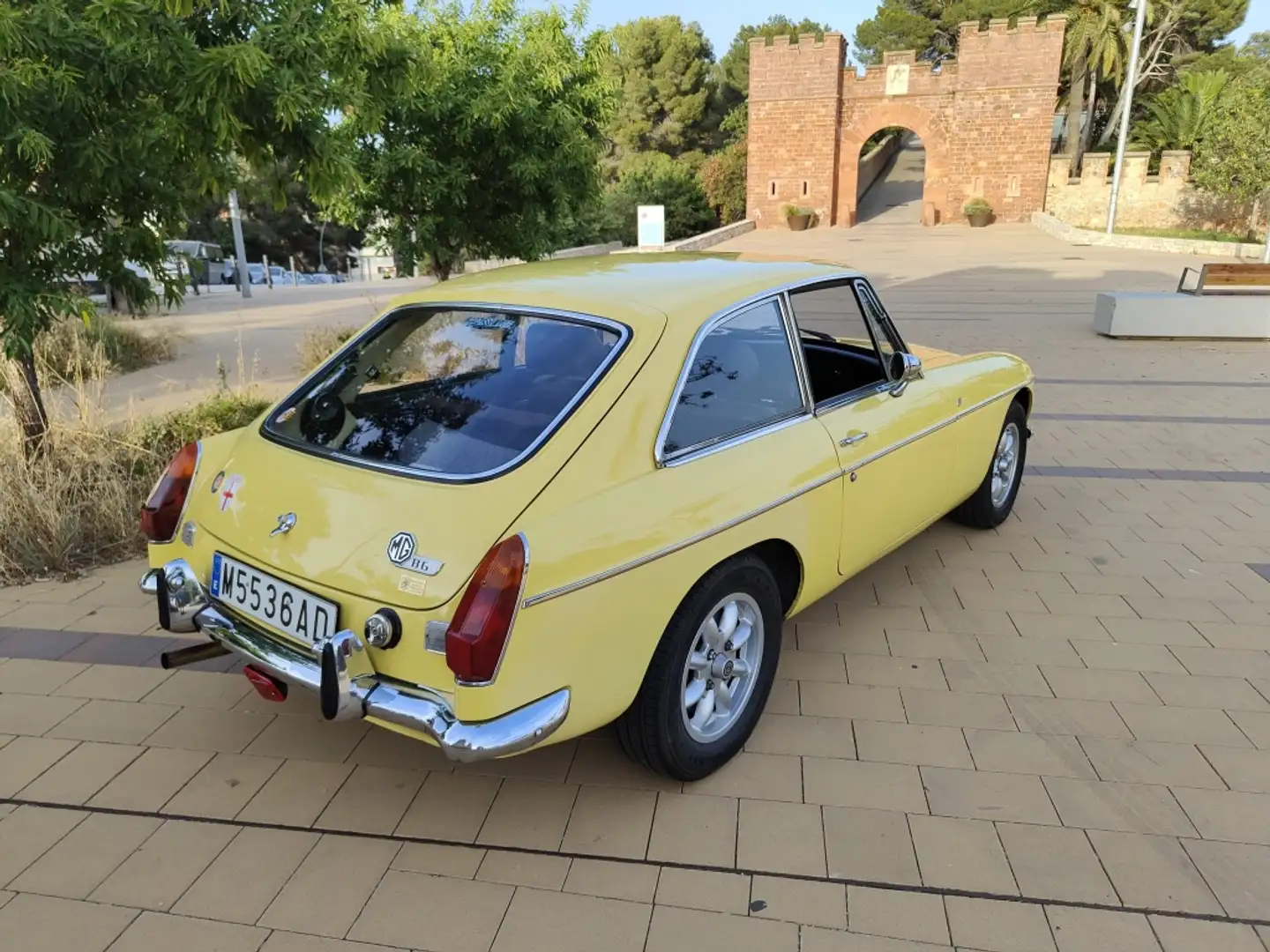 MG MGB MG B Mk III Жовтий - 2