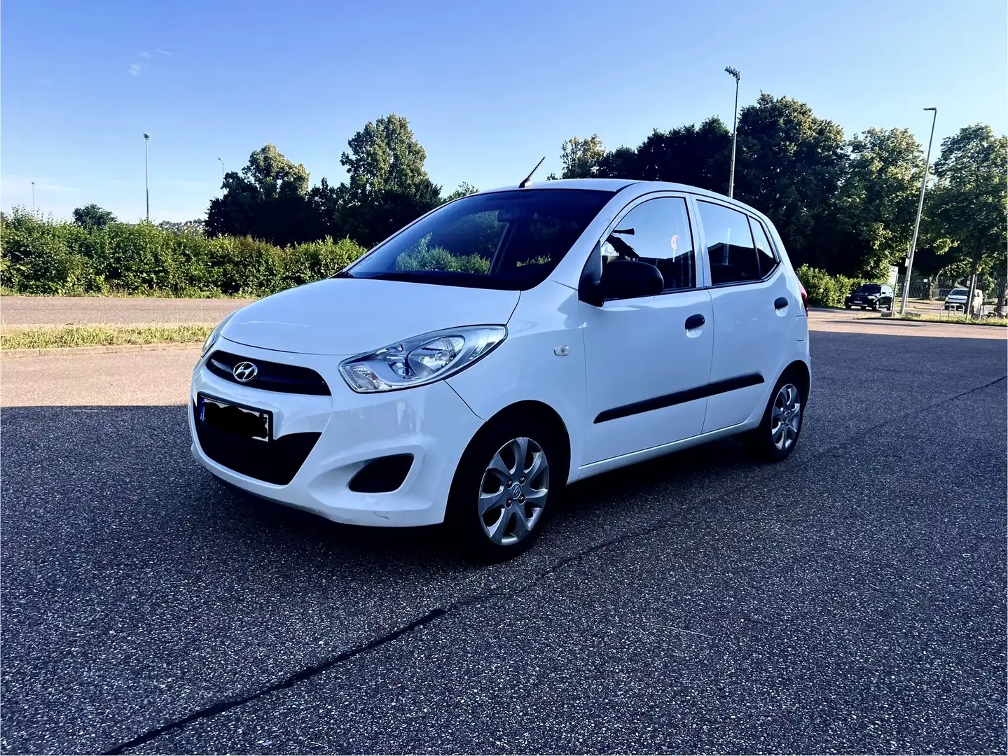 Hyundai i10 1.1 Top Zustand 1.Hand Weiß - 2