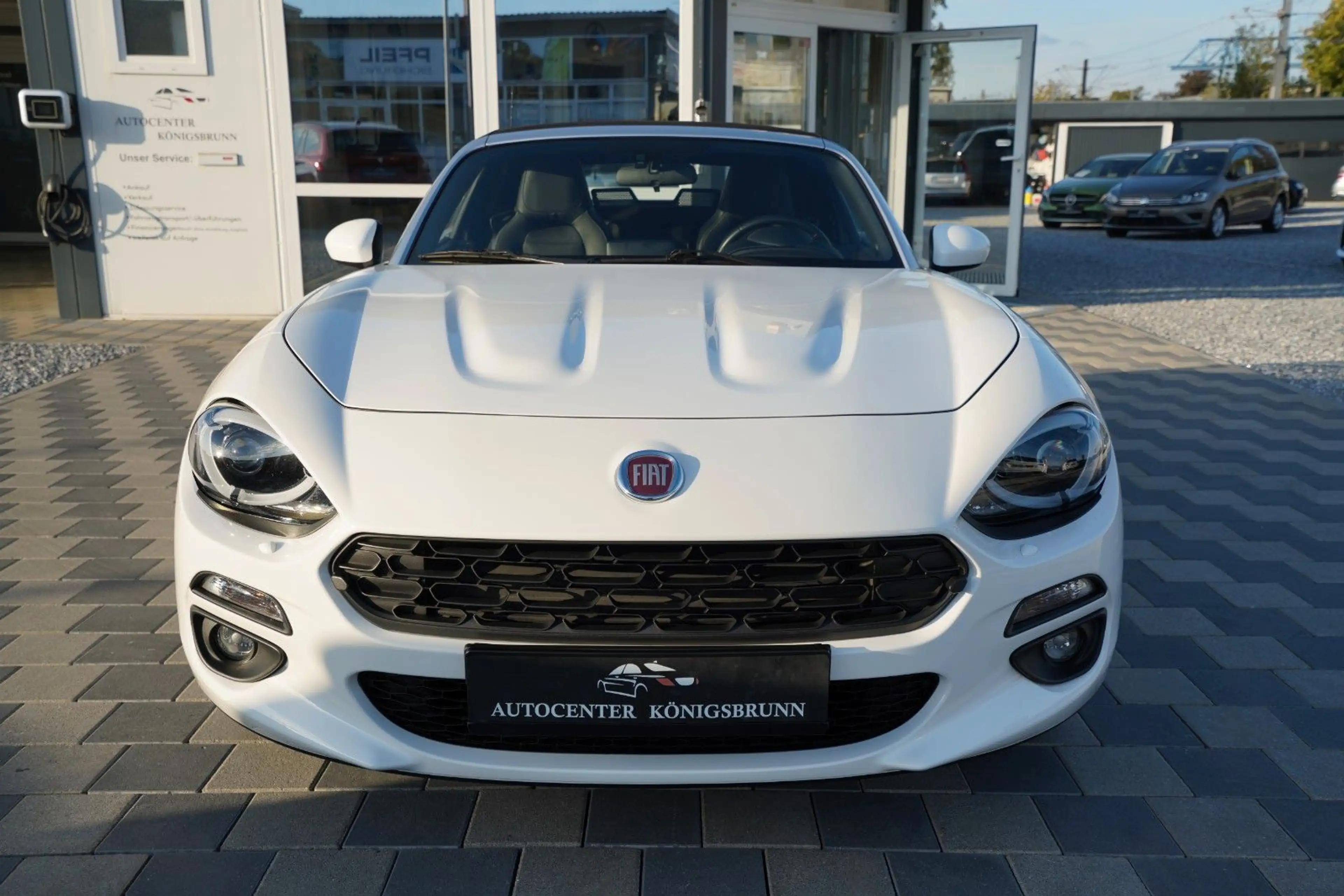 Fiat 124 Spider Lusso*1.Hand*Automatik*Kamera*Navi* — photo 2