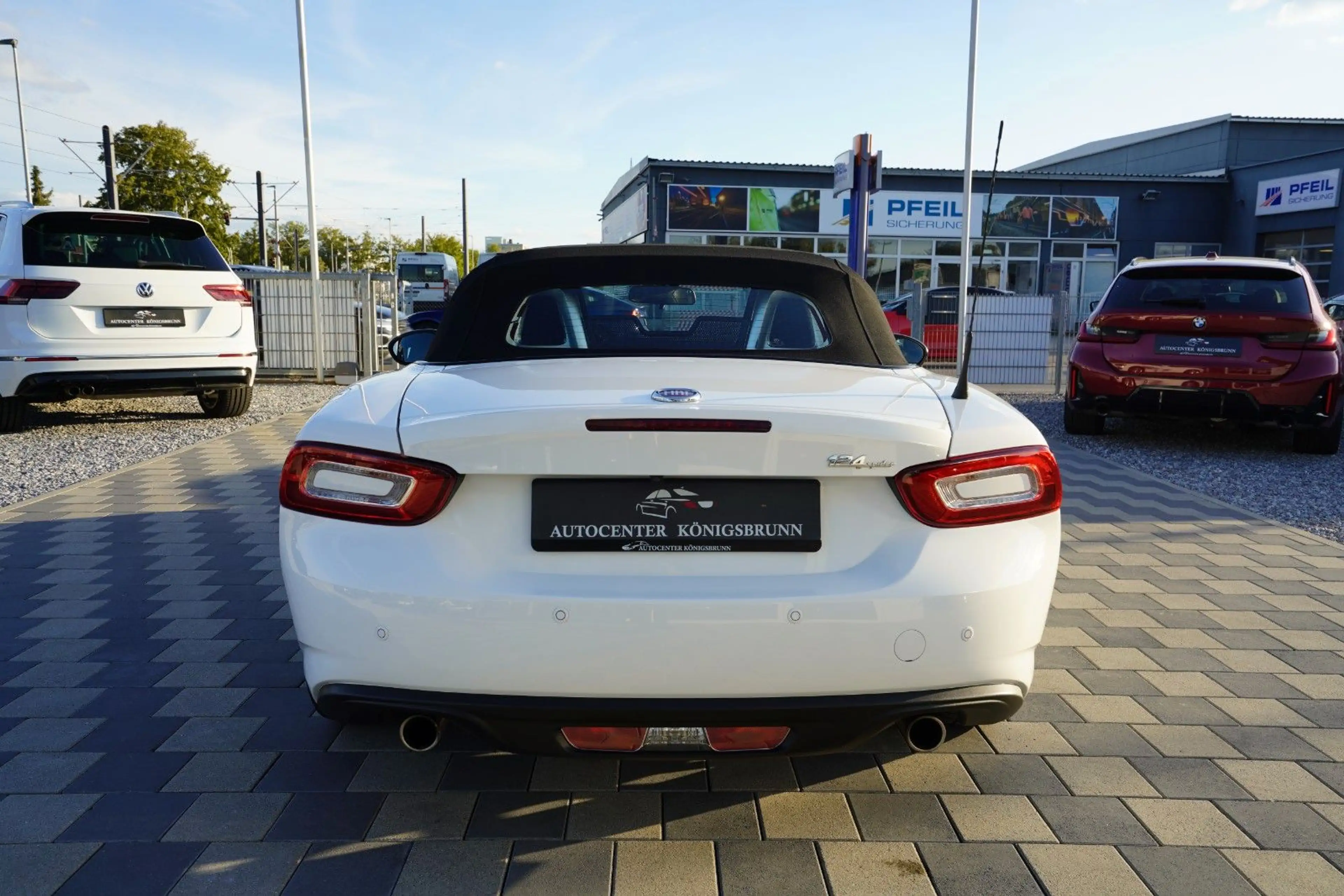 Fiat 124 Spider Lusso*1.Hand*Automatik*Kamera*Navi* — photo 6