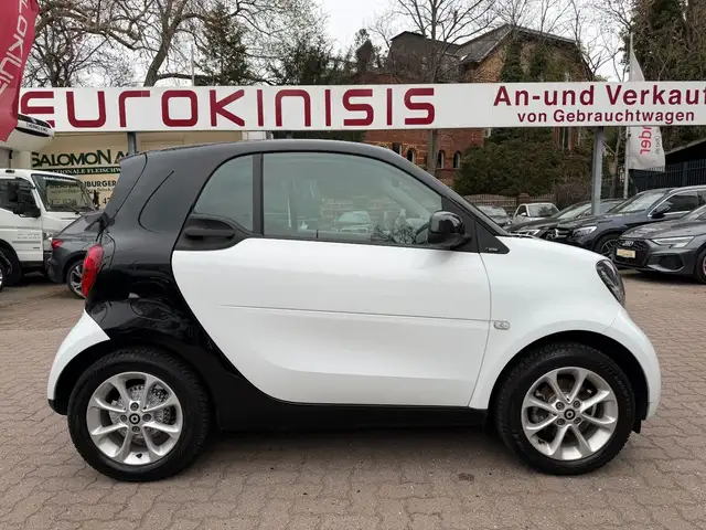 smart forTwo fortwo 66kW DCT PRIME*PANO*LEDER*NAVI*SHZ*