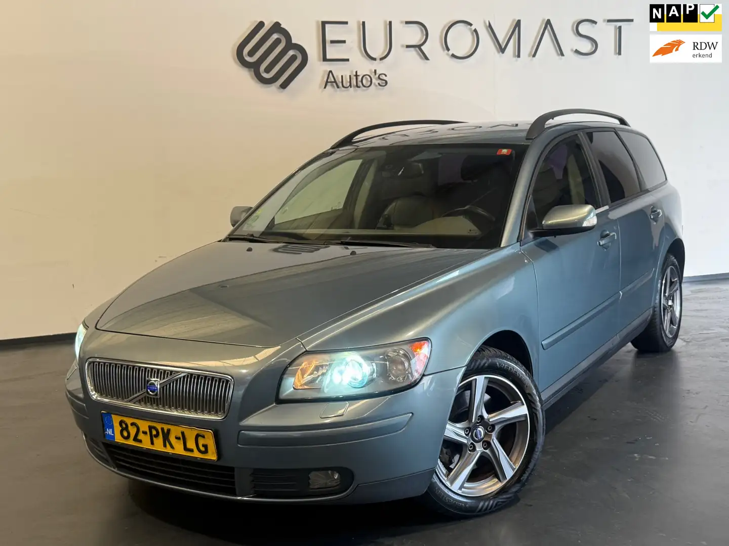 Volvo V50 2.4 Summum LPG Airco Stoelverwarming Nieuwe Apk Vert - 1