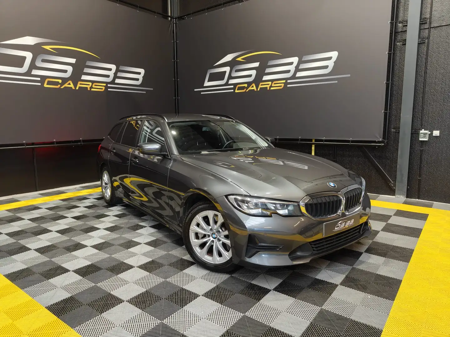 BMW 330 e Plug-in 292pk/LED/Leder/Trekhaak/DodeHoek/CAM Gris - 2