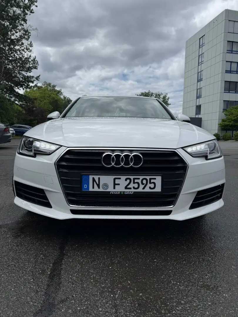 Audi A4 basis ultra Weiß - 1