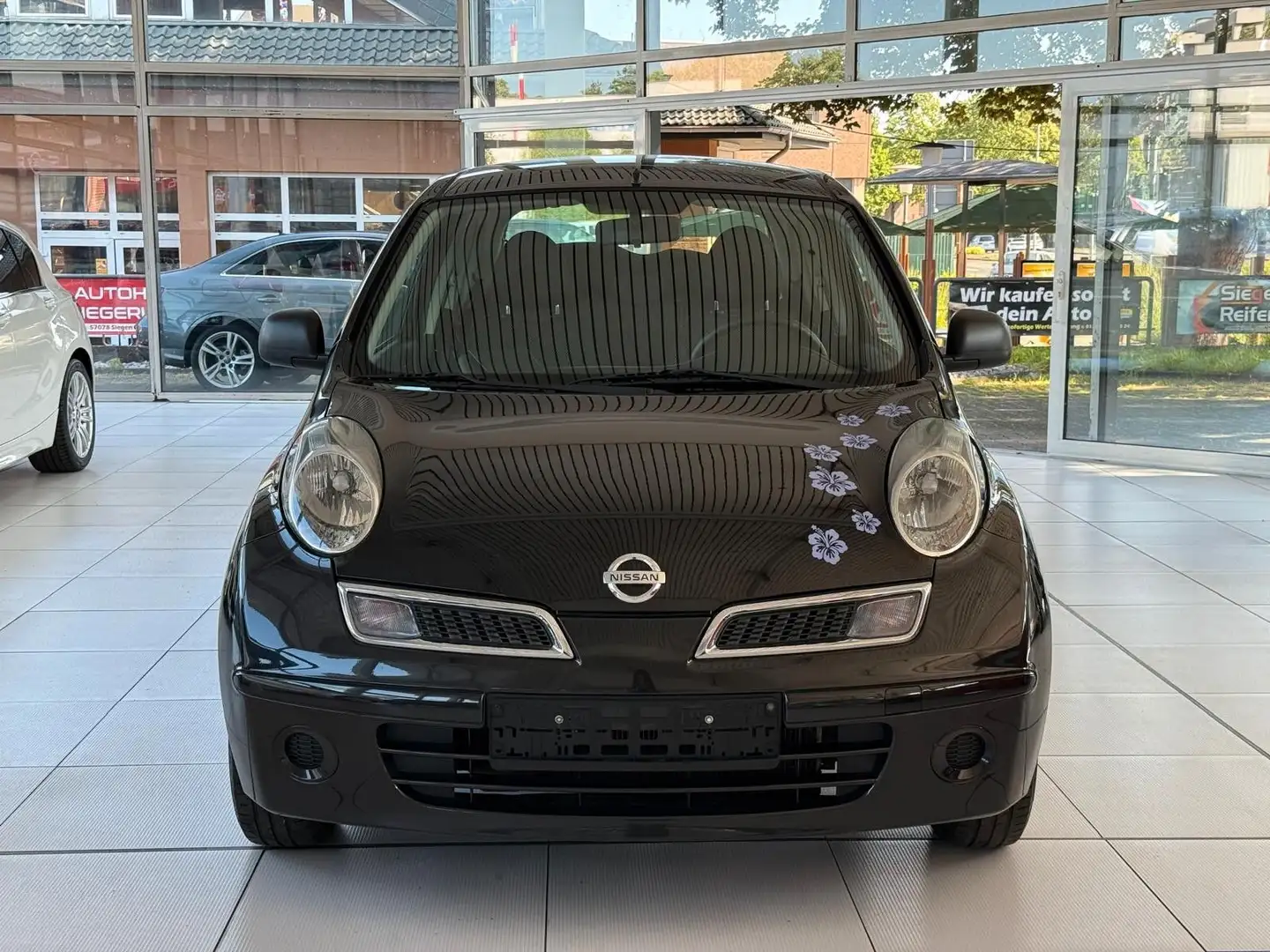 Nissan Micra Visia Schwarz - 1
