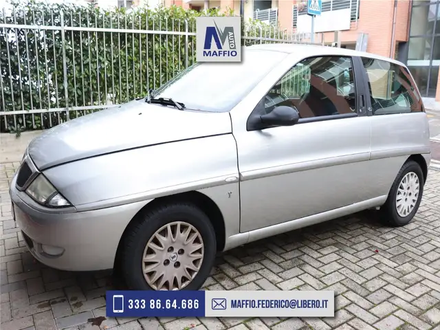 Lancia Y Y 1.2 8V LS IDEALE PER NEOPATENTATI