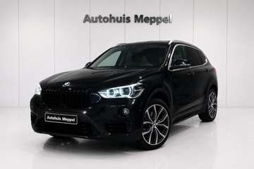 sDrive20i Sport-Line LED HiFiSound M-leerstuurwiel