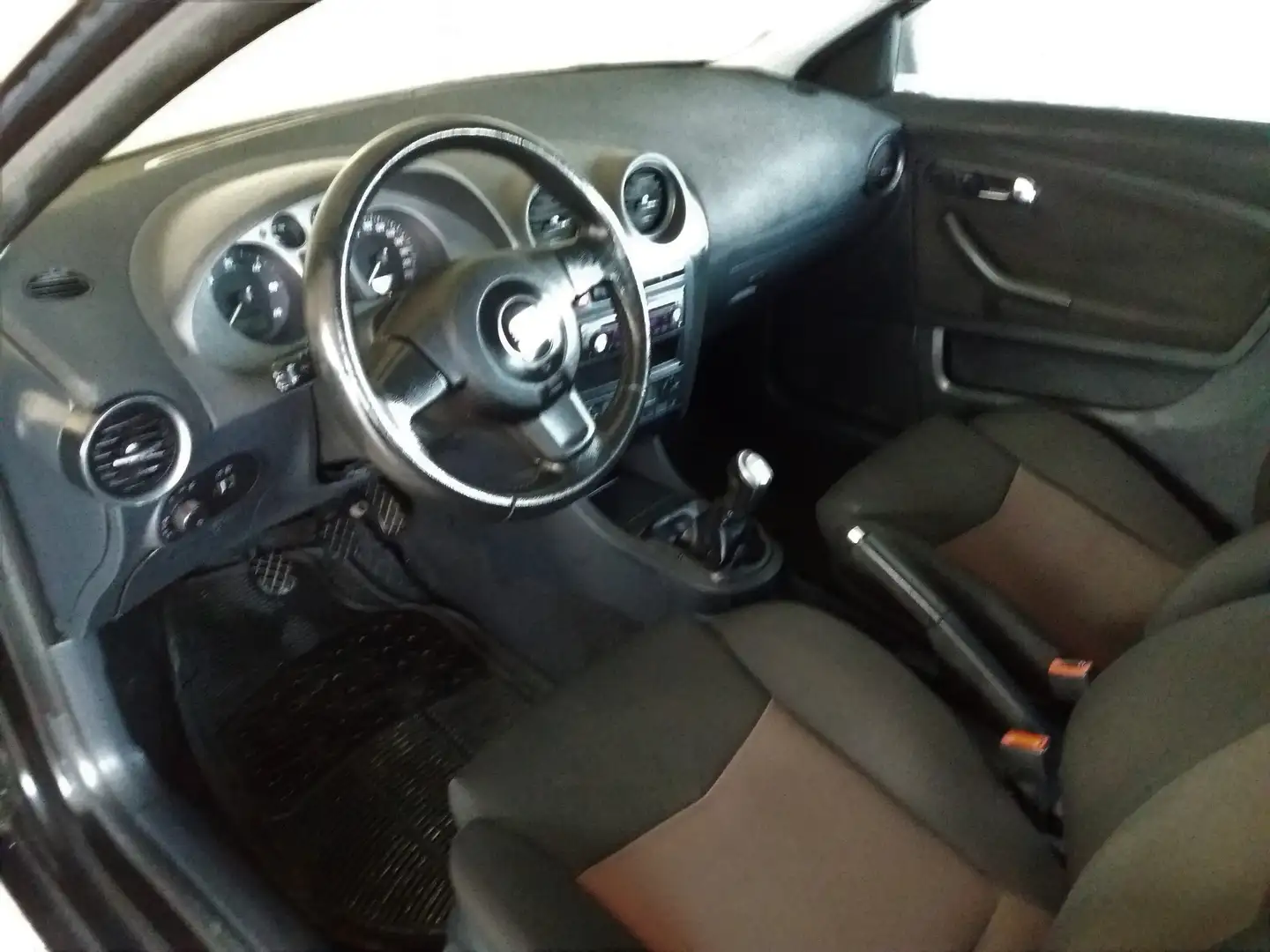 SEAT Ibiza Sport 1.9 TDI 101CV 3p. Nero - 2