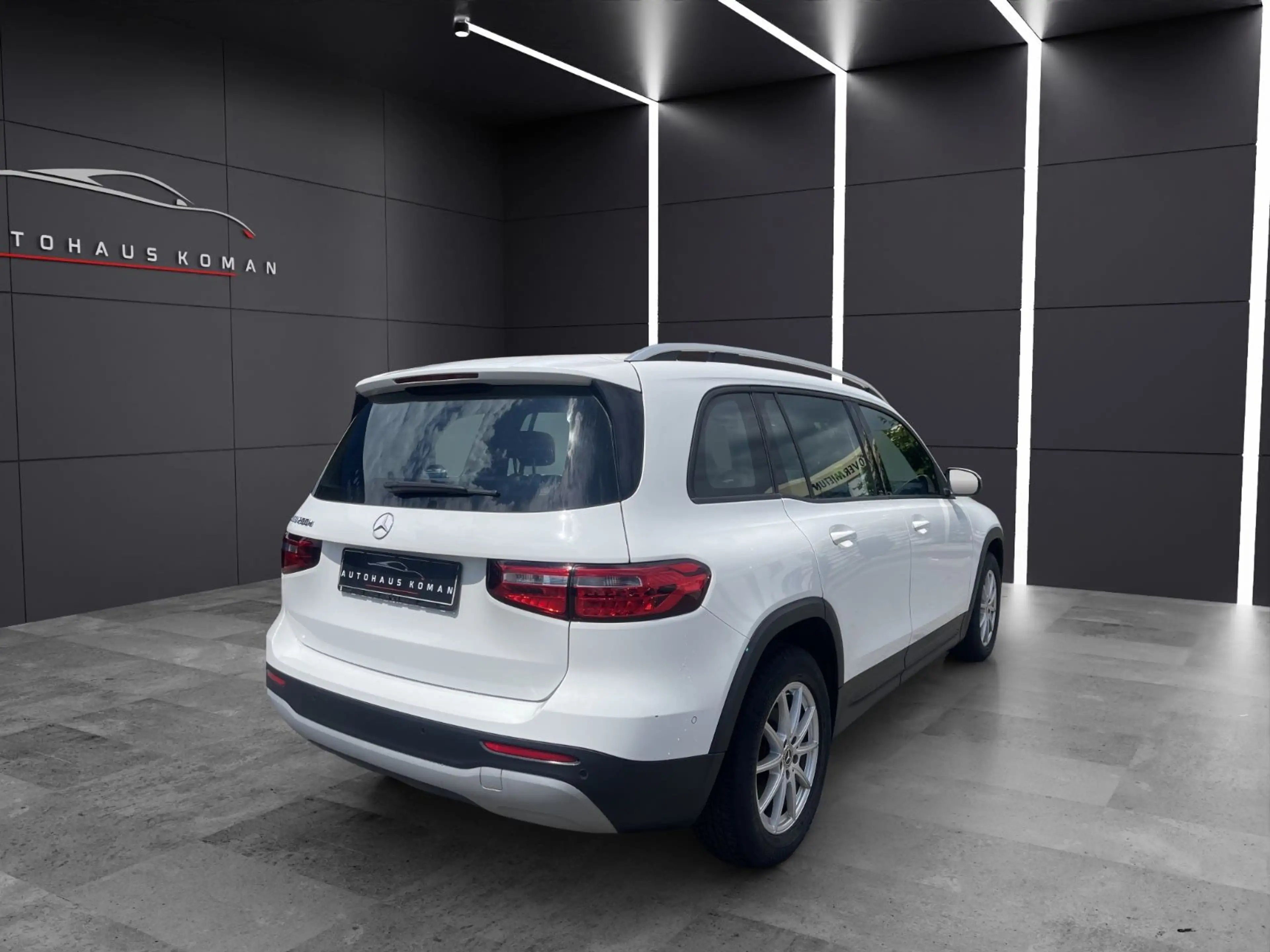 Mercedes-Benz GLB 200 d*AUTOM.*KAMERA*1.GAR*WIDESCREEN*S-HEFT* — photo 7