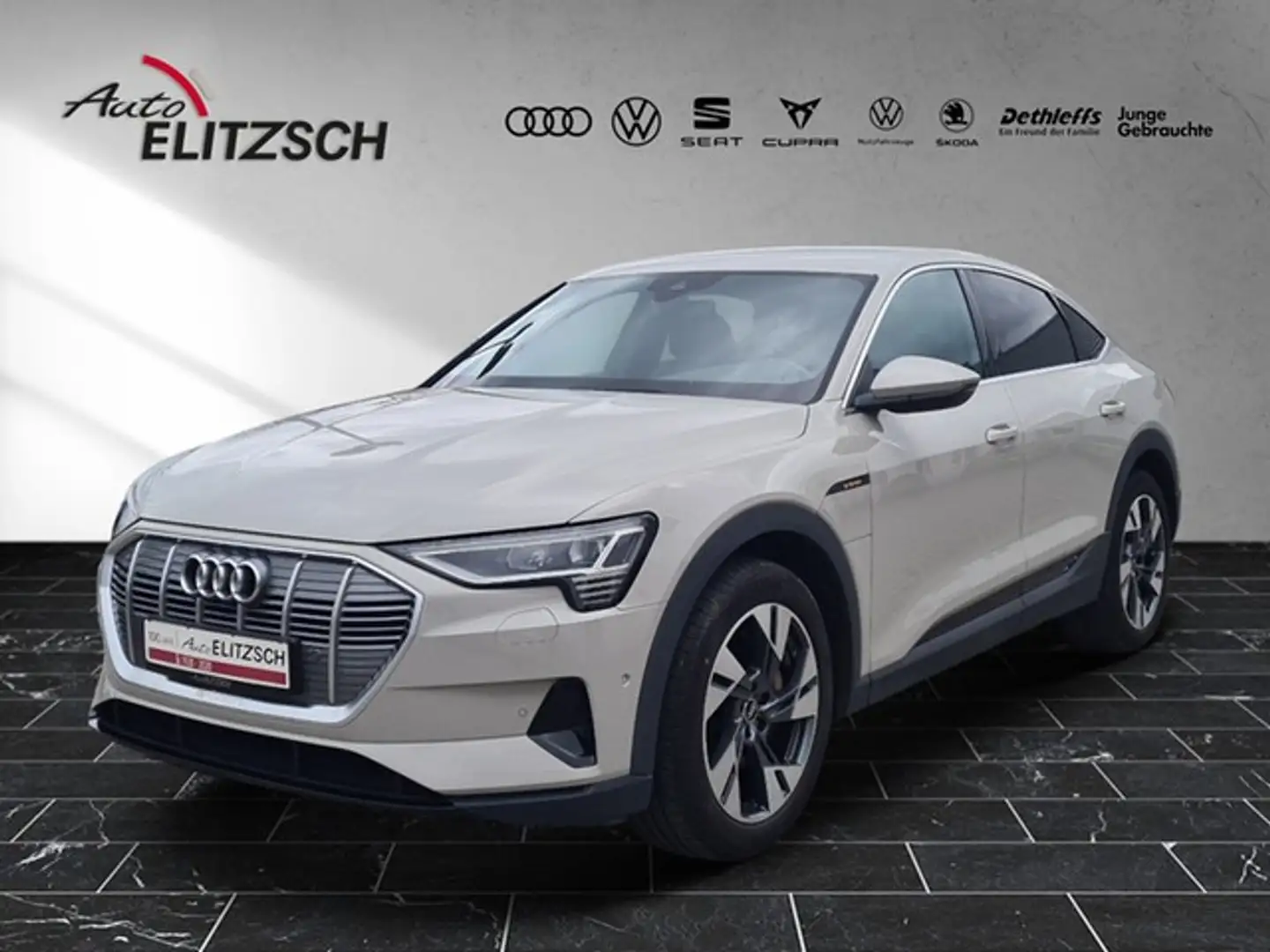 Audi e-tron Sportback 55 Q LED 20" LEDER NAVI CAM LUFT Beige - 1