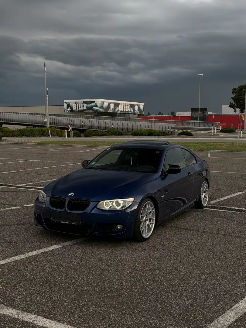 BMW 330 330 d xDrive Blau - 2