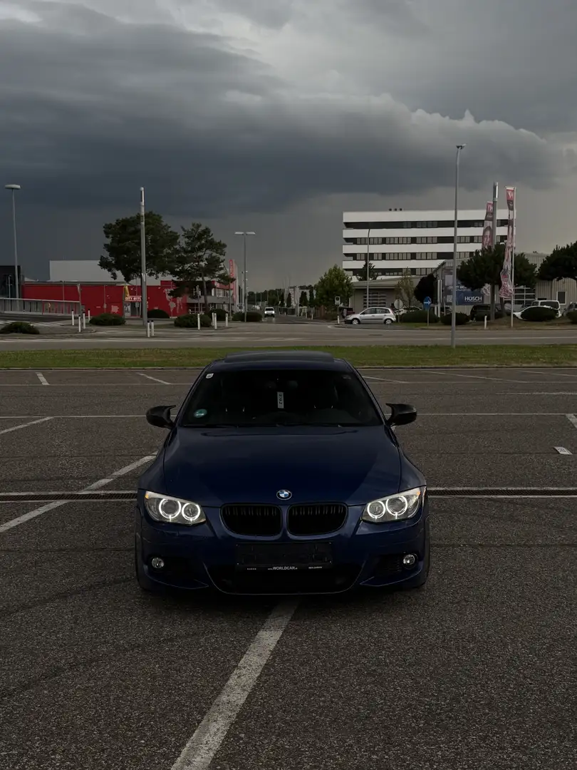 BMW 330 330 d xDrive Blau - 1