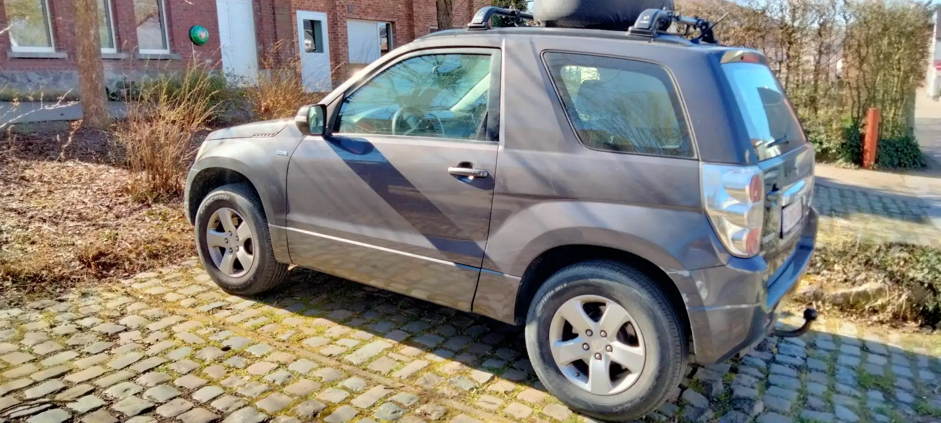 Suzuki Grand Vitara 1.9 DDiS Comfort DPF 4x4 manuel. - 2