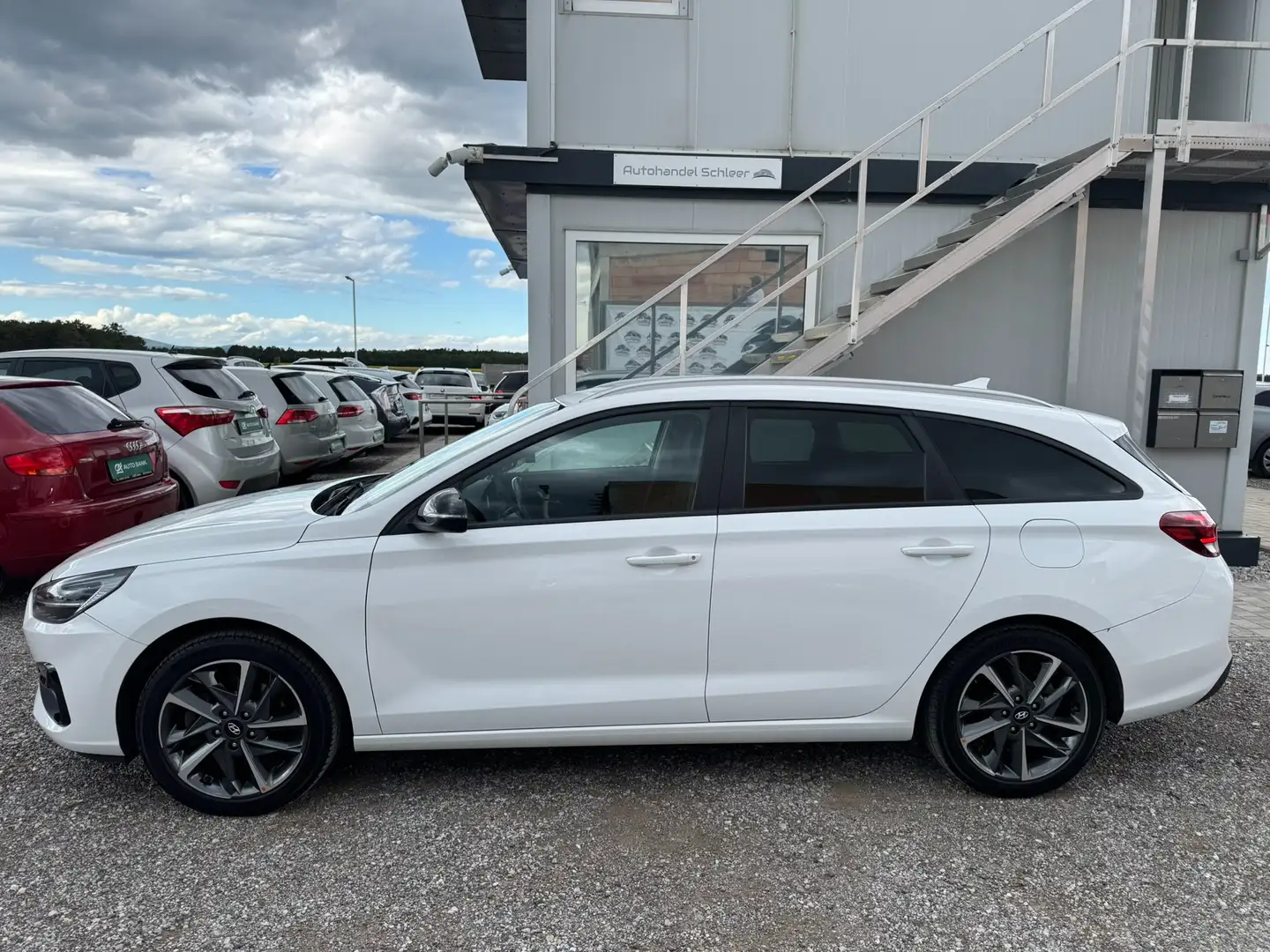 Hyundai i30 CW 1.0 T-GDI Feel Good Blanc - 2