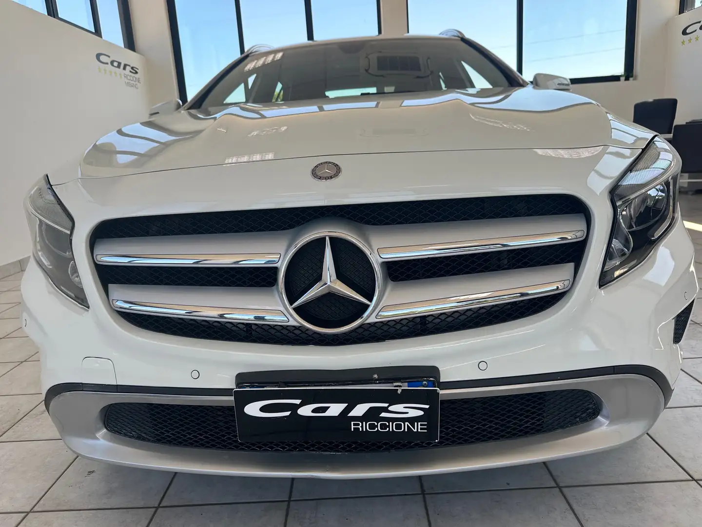 Mercedes-Benz GLA 180 GLA-X156 2014 d (cdi) Sport Bianco - 2