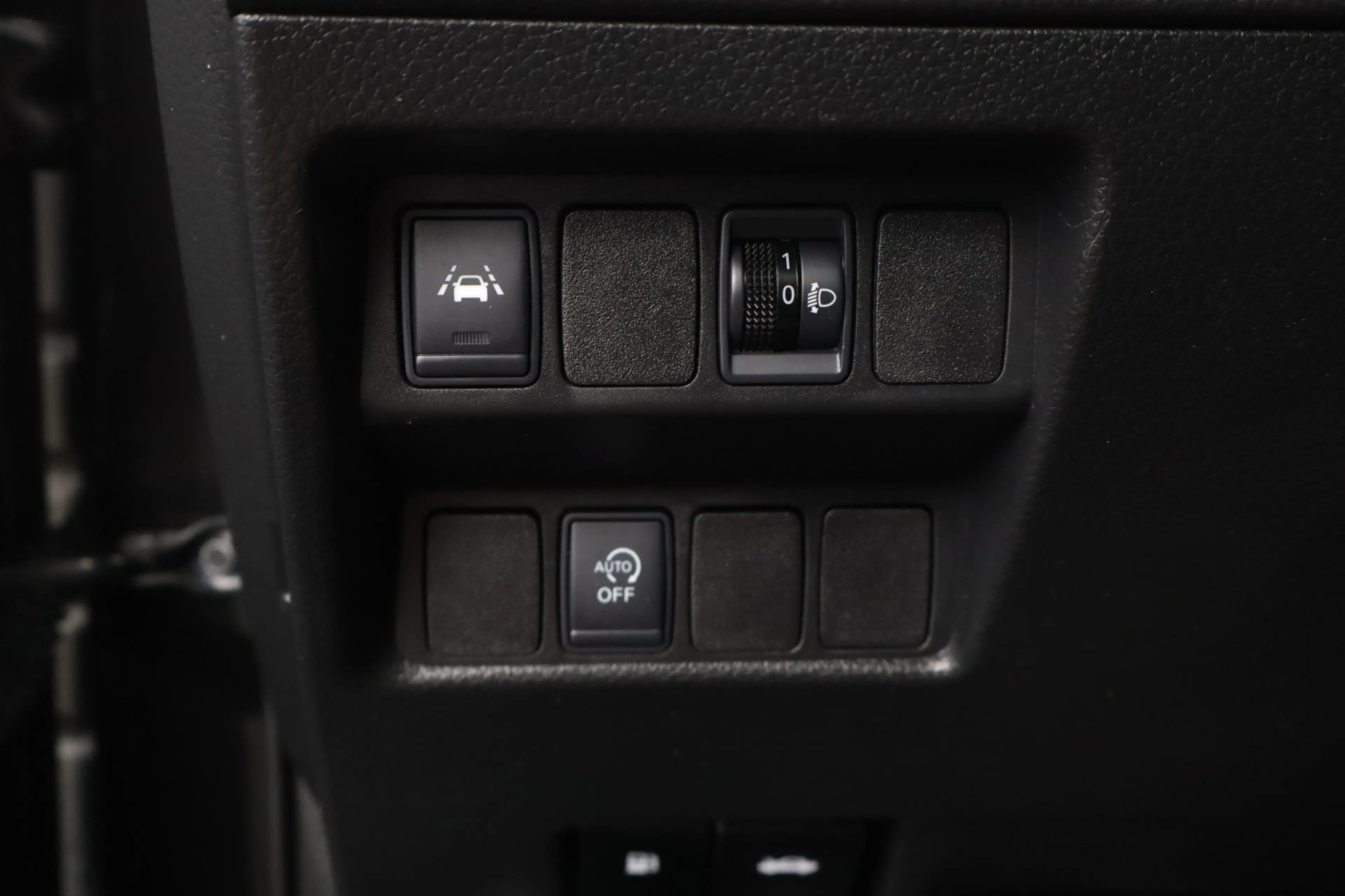 Nissan Qashqai 1.2 N-Connecta/ Panorama-Dak/ 18'' LMV/ Extra geti — photo 37