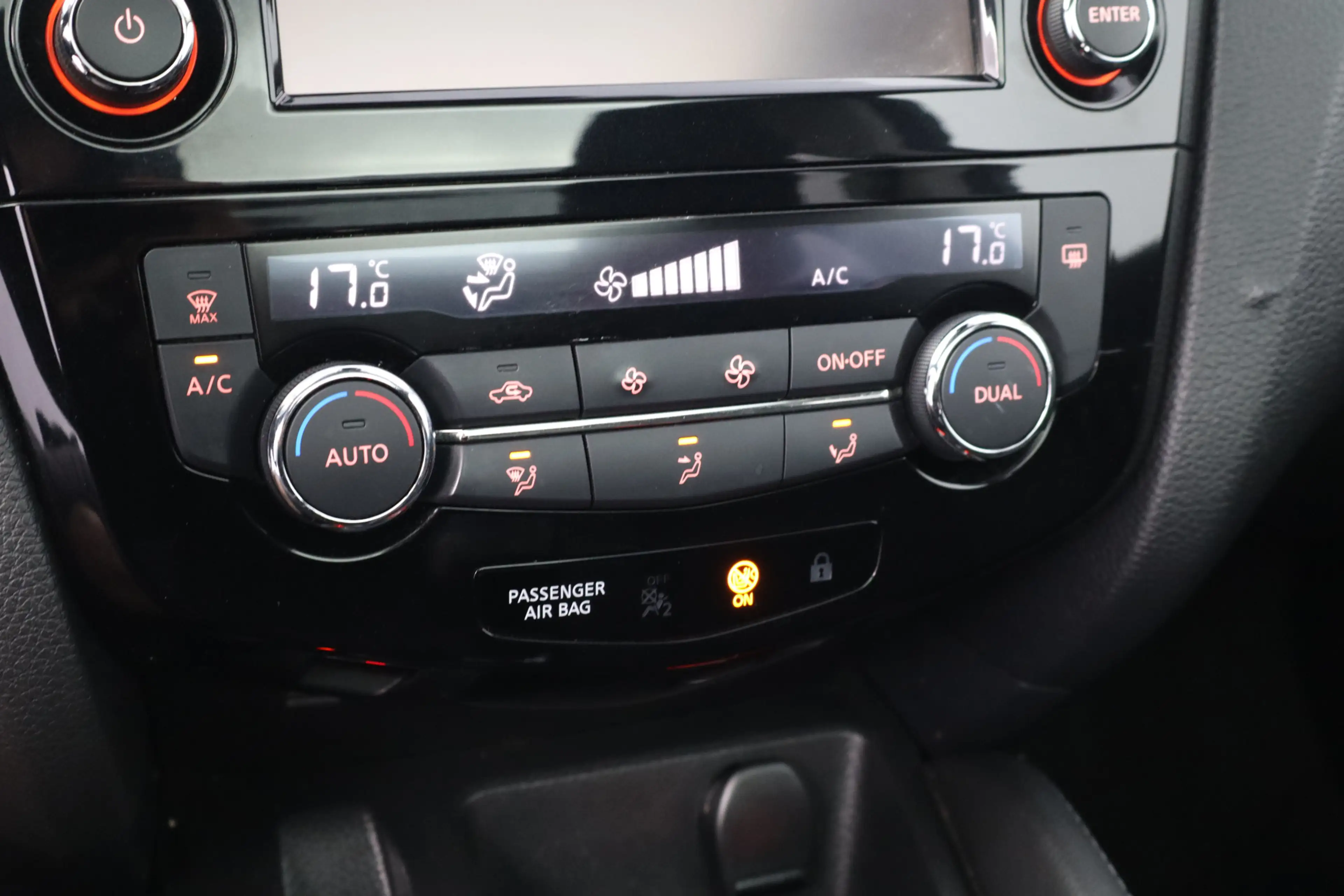 Nissan Qashqai 1.2 N-Connecta/ Panorama-Dak/ 18'' LMV/ Extra geti — photo 23