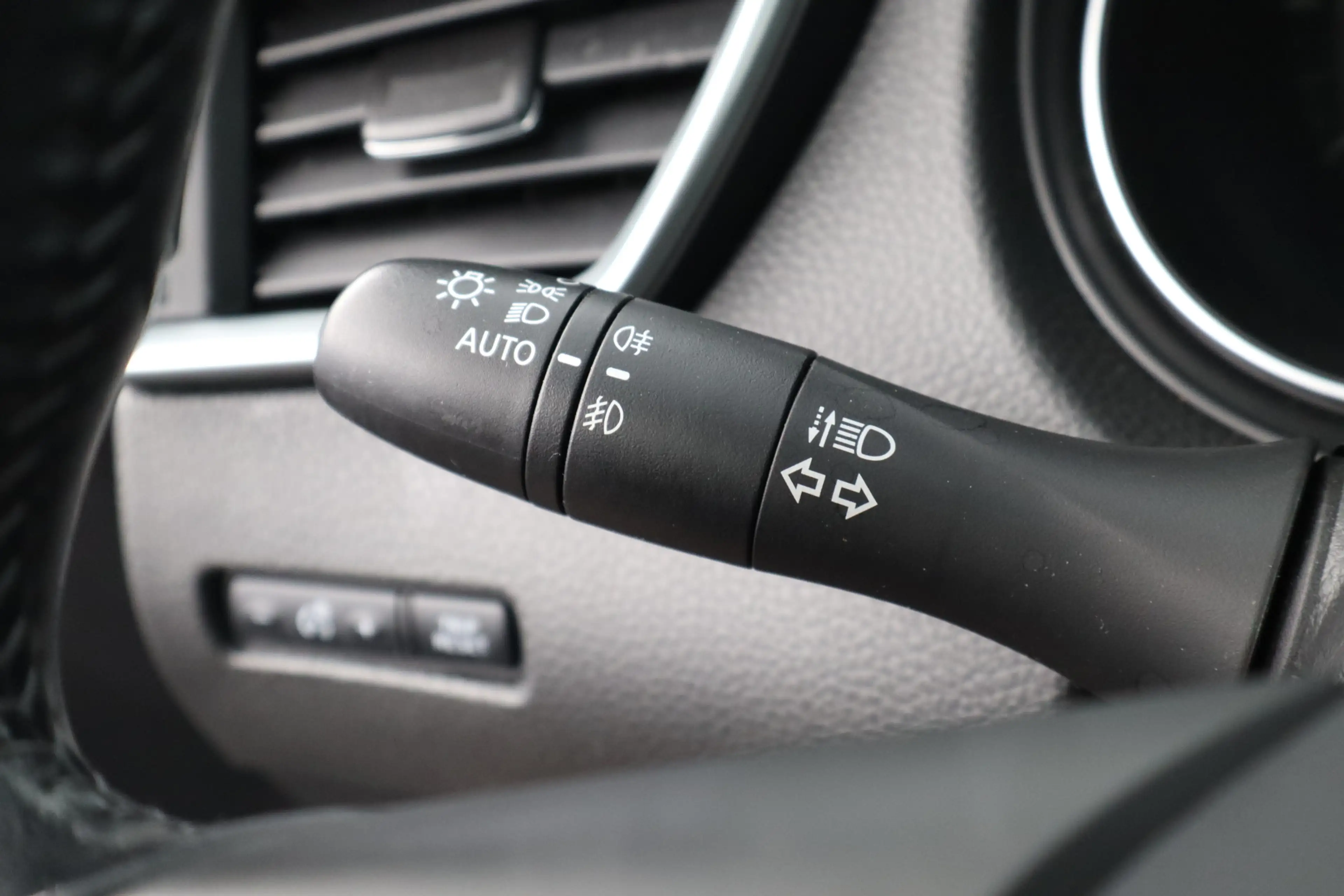 Nissan Qashqai 1.2 N-Connecta/ Panorama-Dak/ 18'' LMV/ Extra geti — photo 24