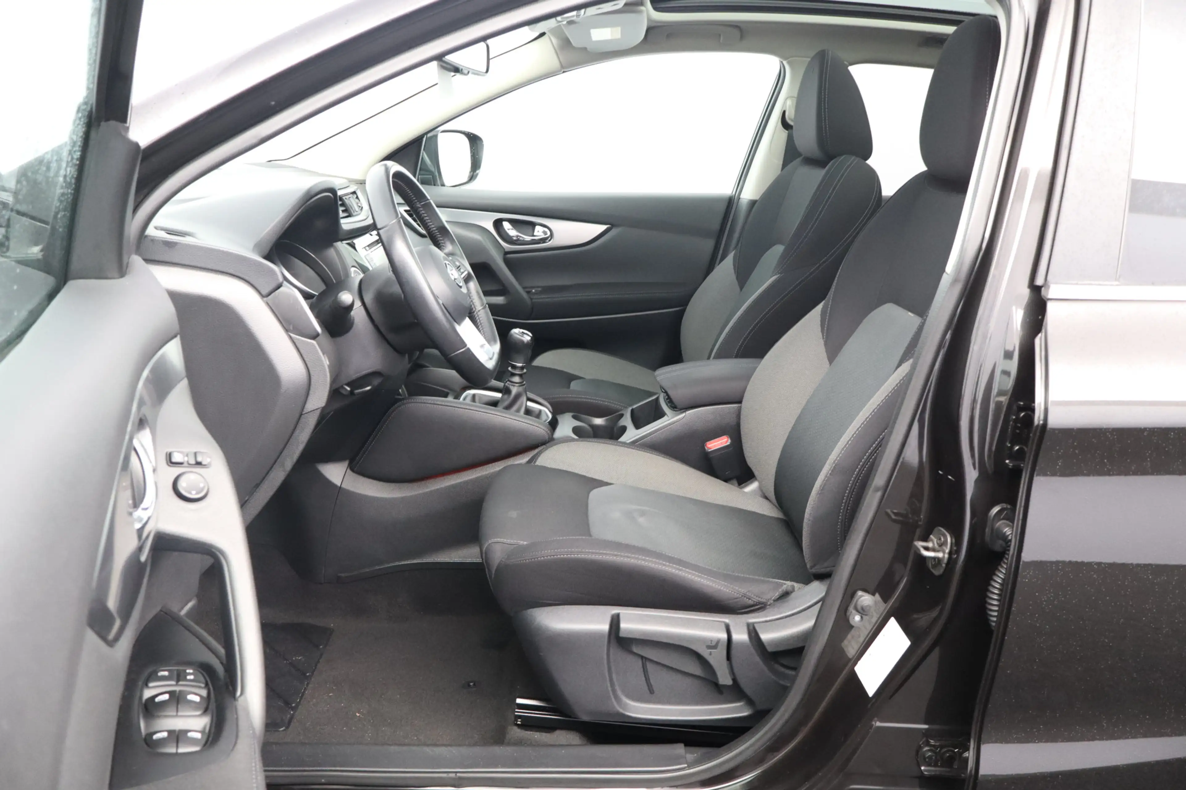 Nissan Qashqai 1.2 N-Connecta/ Panorama-Dak/ 18'' LMV/ Extra geti — photo 28