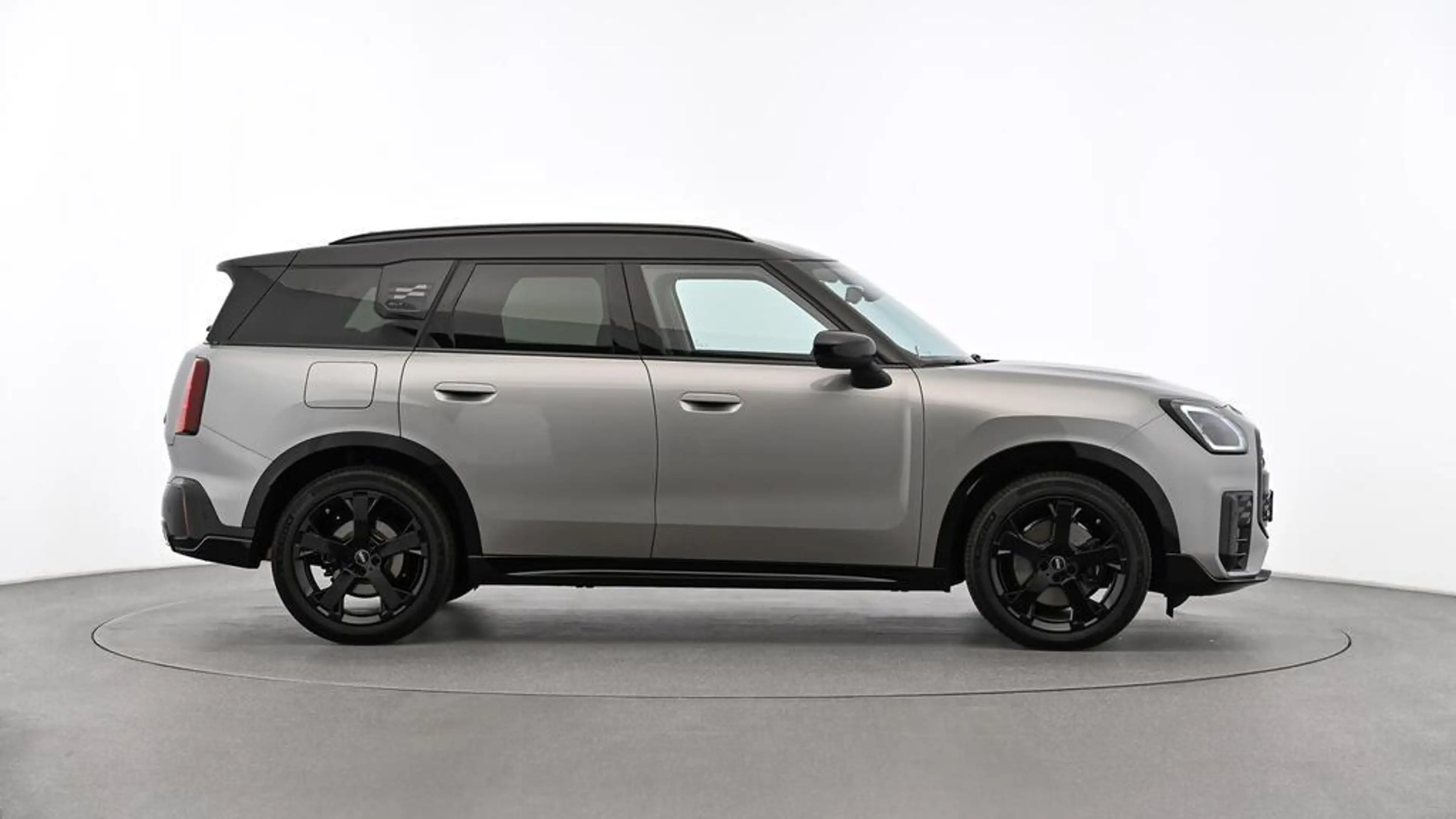 MINI Countryman S All4 John Cooper Works Trim — photo 2
