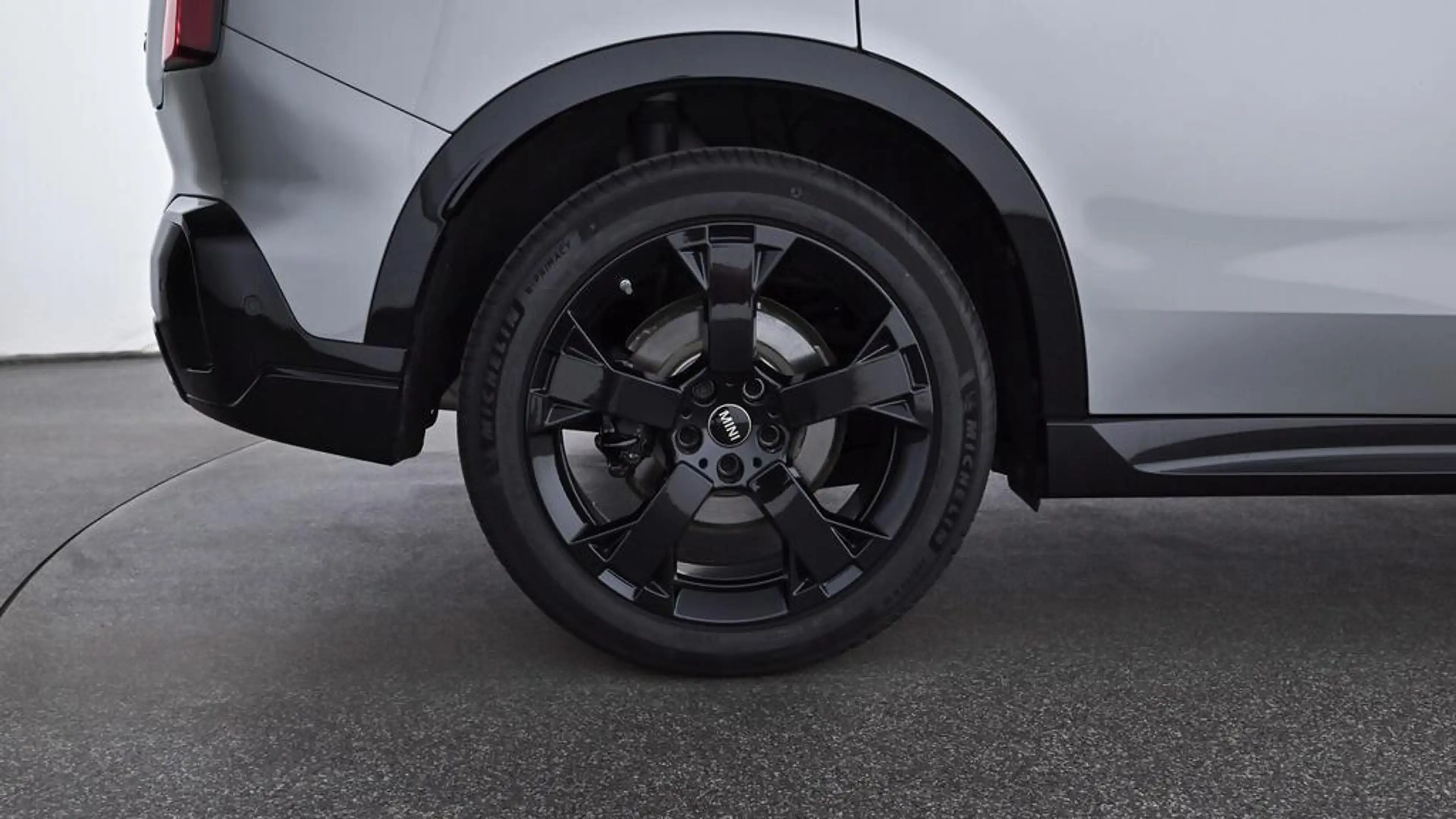 MINI Countryman S All4 John Cooper Works Trim — photo 12