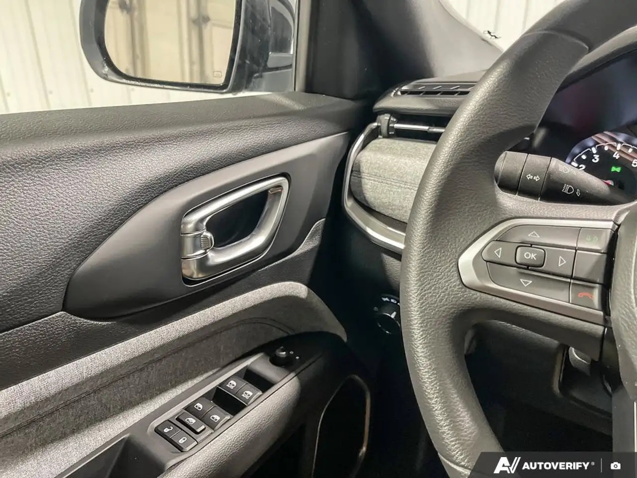 Jeep Compass photo Jeep Compass