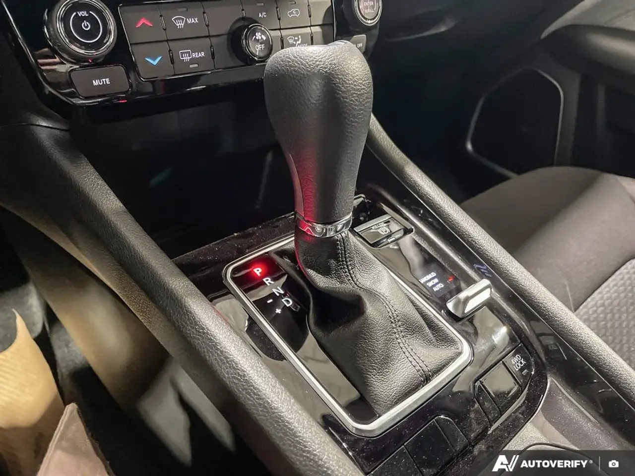 Jeep Compass photo Jeep Compass
