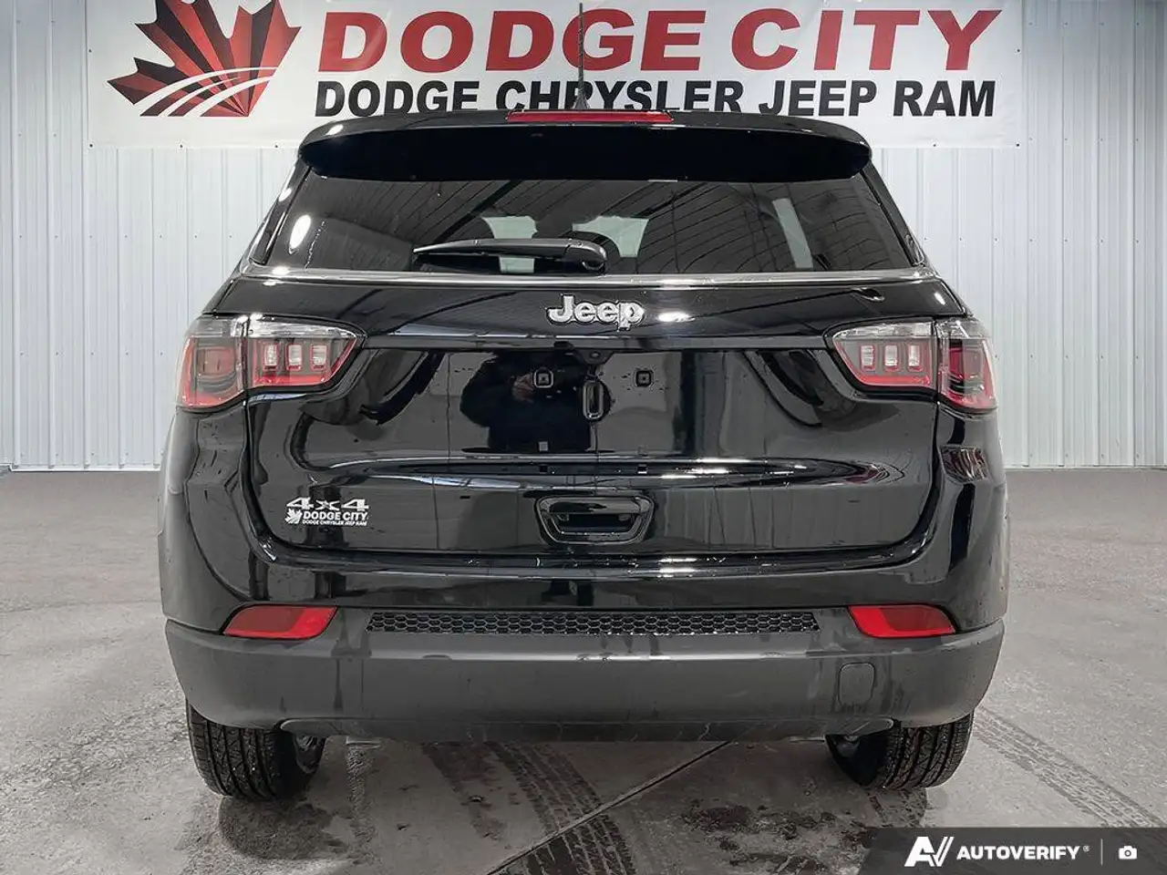Jeep Compass photo Jeep Compass