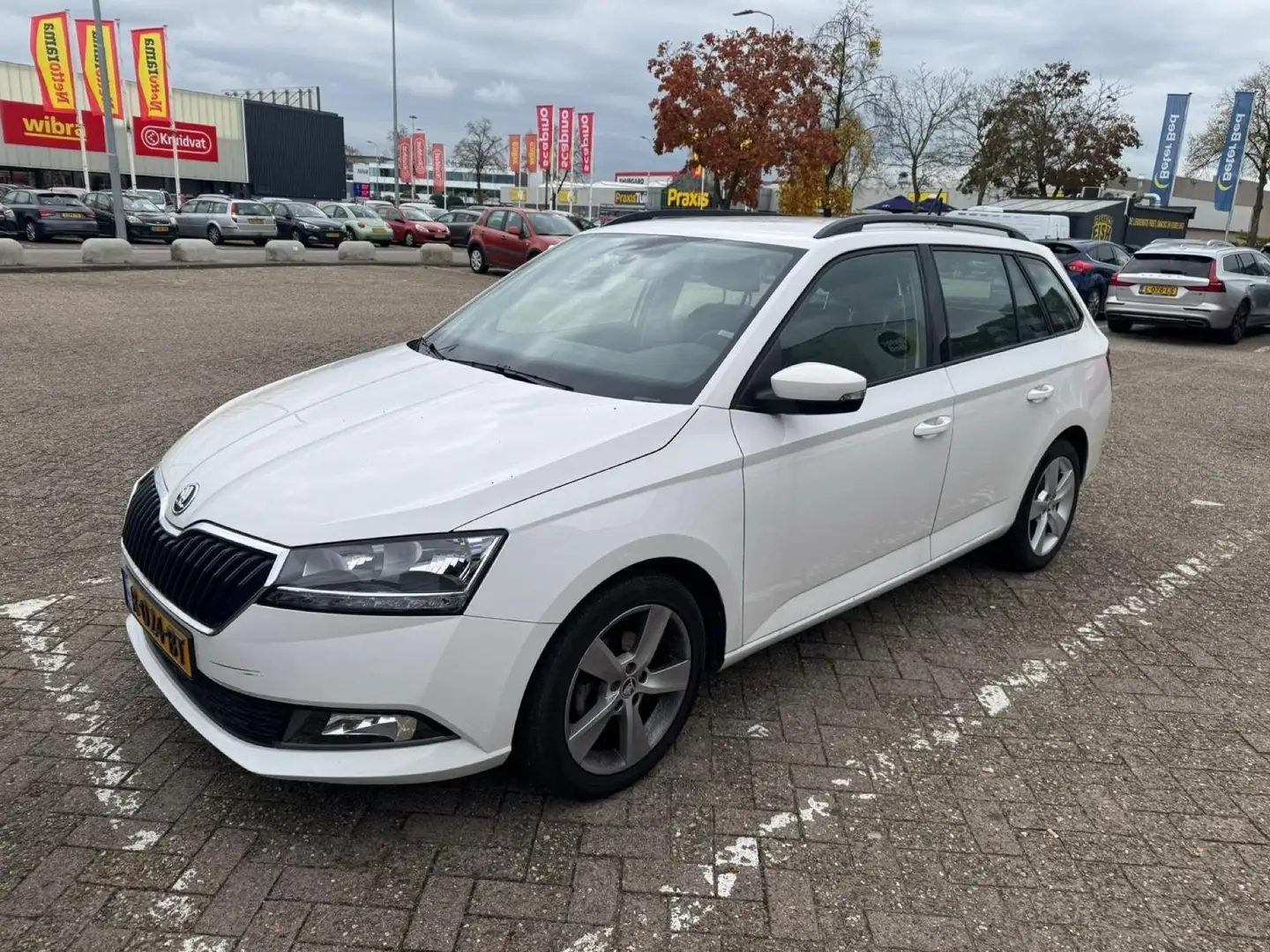 Skoda Fabia Combi 1.0 TSI Ambition 95 PK | Navigatie | Aircond Blanco - 2