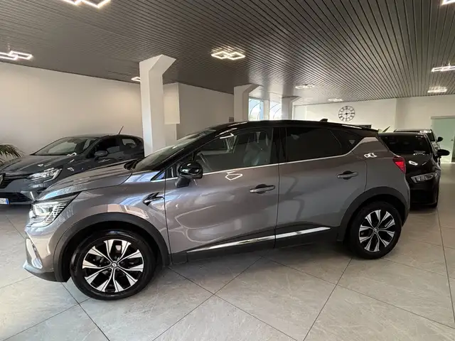 Renault Captur view 3