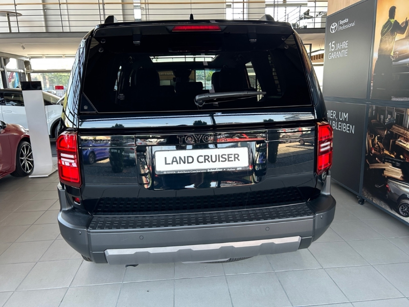 Toyota Land Cruiser 2.8 D-4D Mild-Hybrid Lounge Panorama — photo 4