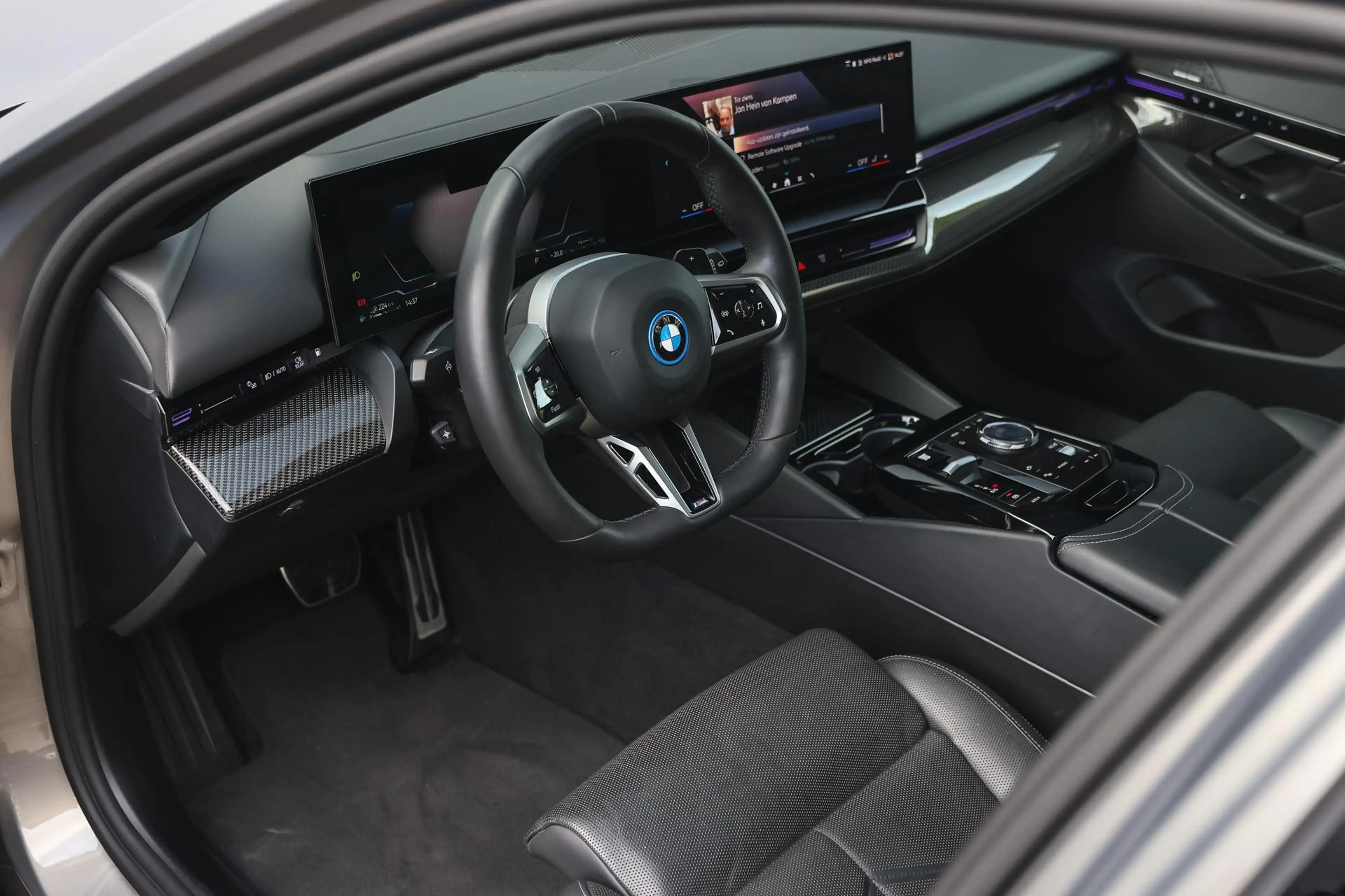 BMW 530 5 Serie Touring 530e M Sport Automaat / Panoramada — photo 10