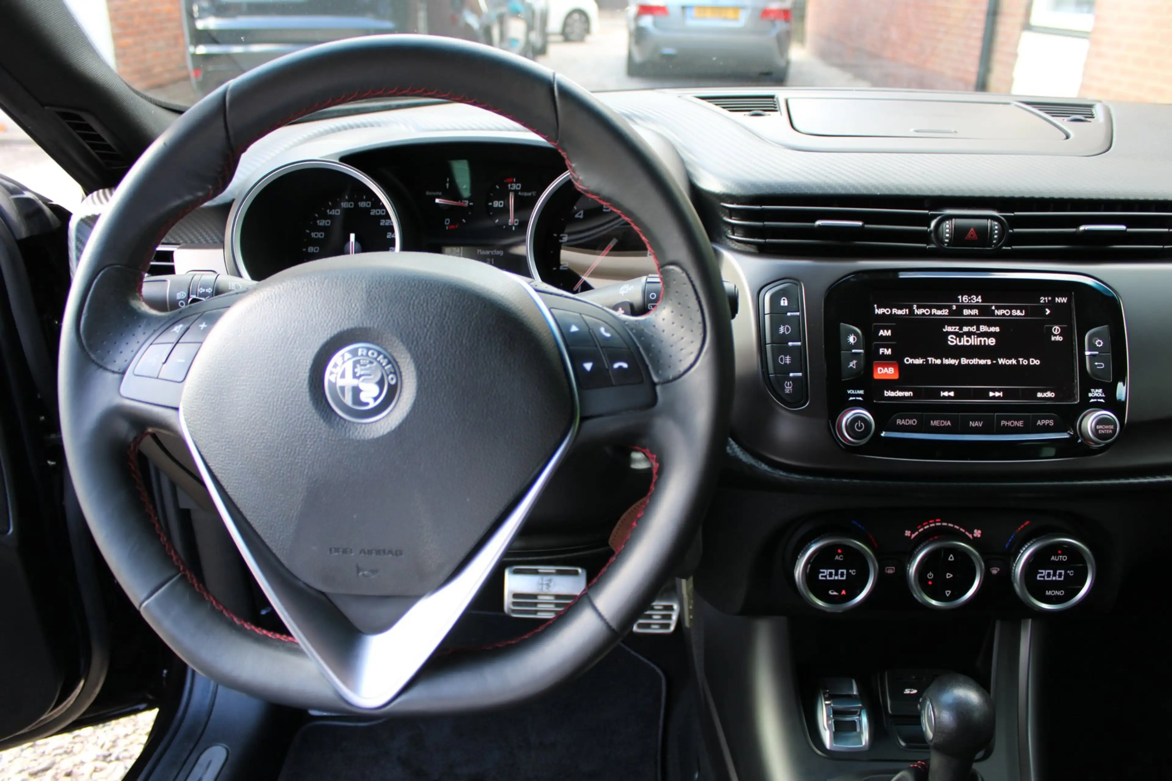 Alfa Romeo Giulietta 1.4 Turbo MultiAir Super | 170 PK | Automaat | Nav — photo 6