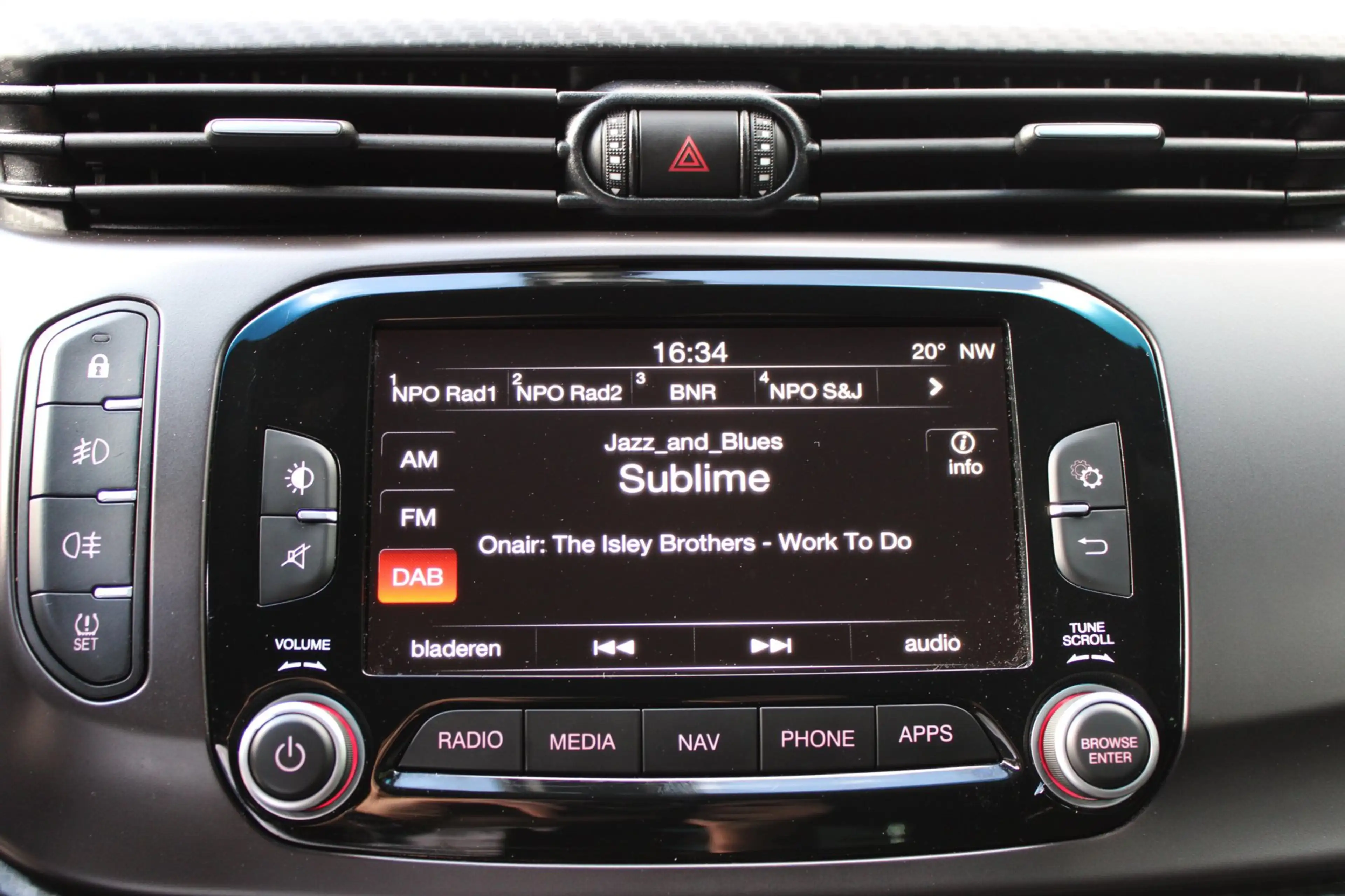 Alfa Romeo Giulietta 1.4 Turbo MultiAir Super | 170 PK | Automaat | Nav — photo 7