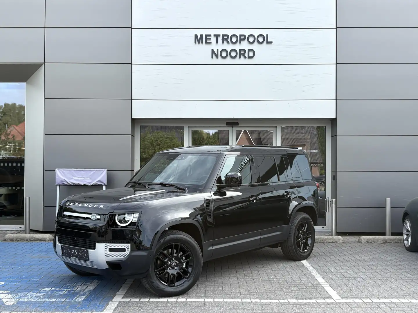 Land Rover Defender // 110 D200 S Noir - 1