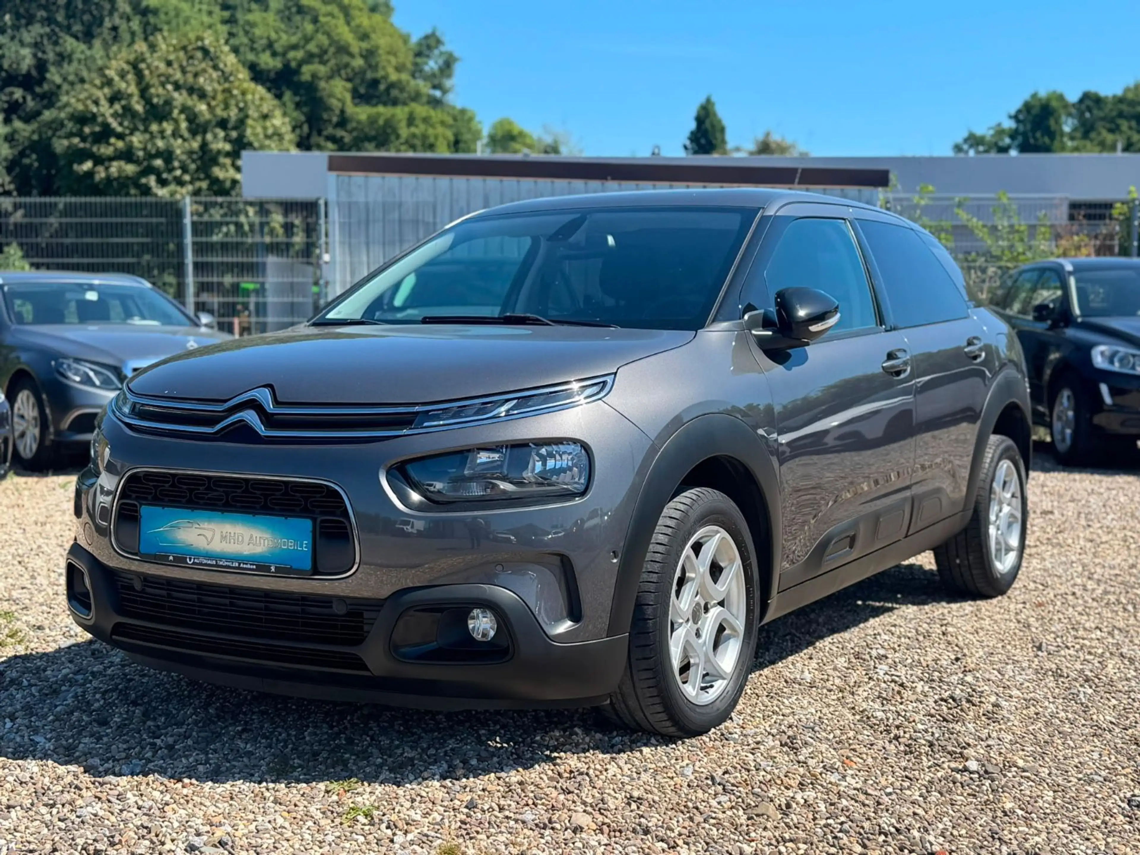 Citroen C4 Cactus Shine Automatik Navi Kamera