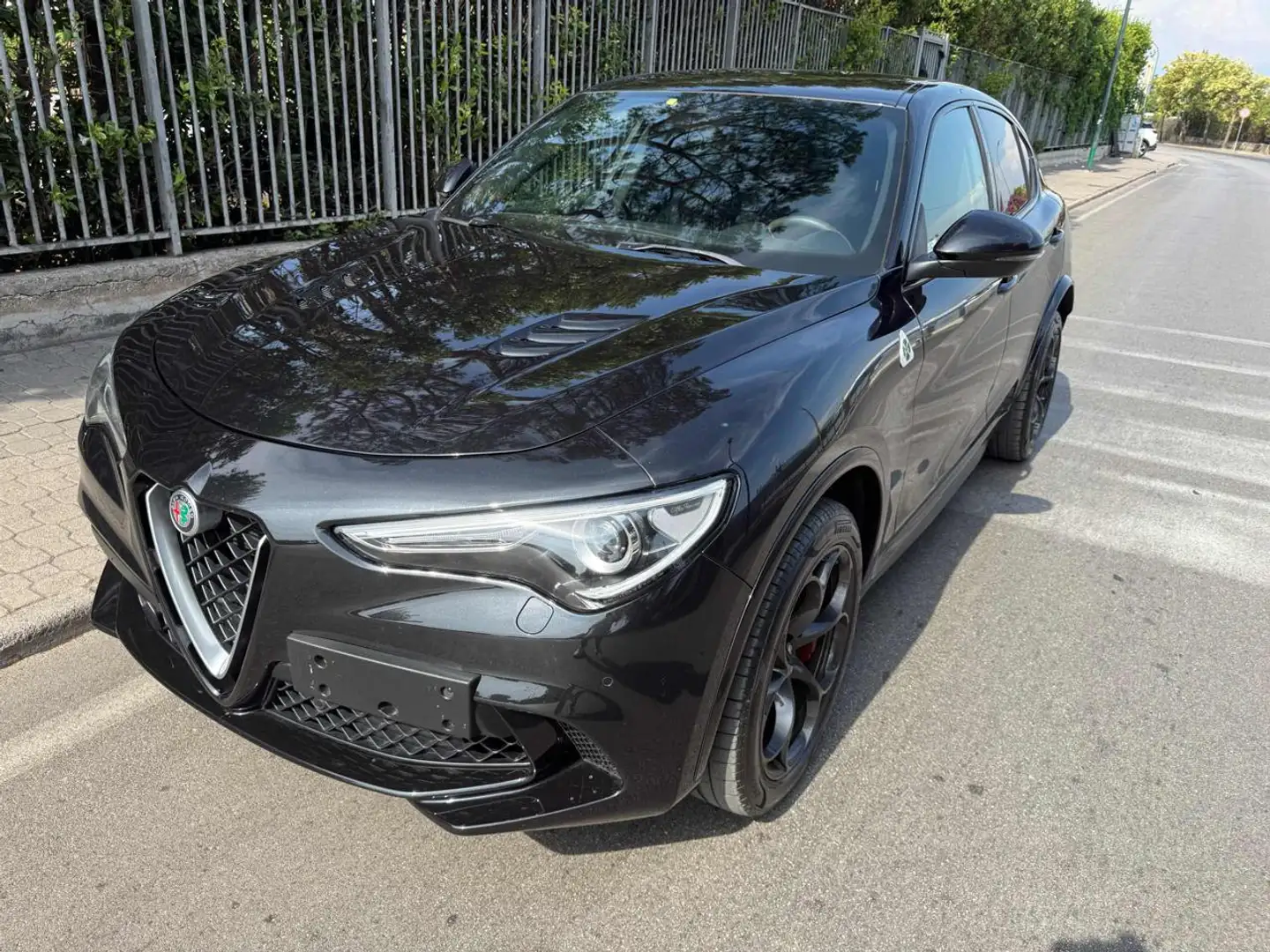 Alfa Romeo Stelvio 2.9 Bi-Turbo V6 510 CV AT8 Quadrifoglio Nero - 1