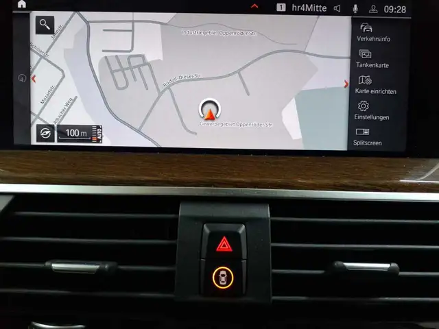 BMW X3 view 12