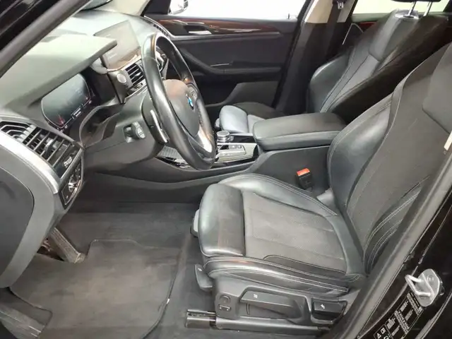 BMW X3 view 7