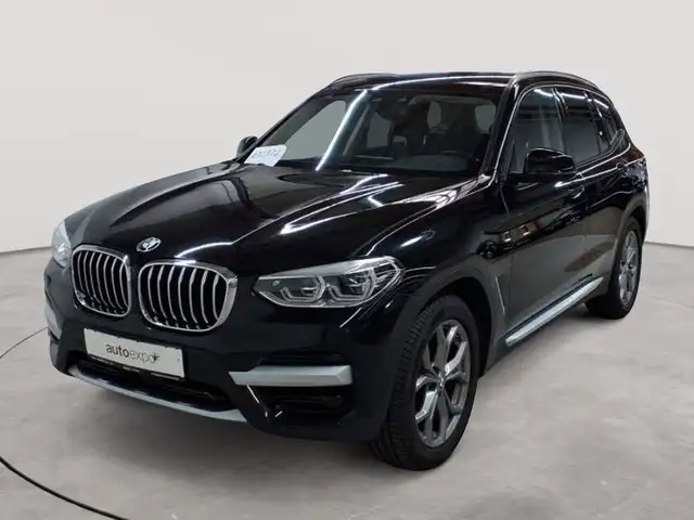 BMW X3 view 2