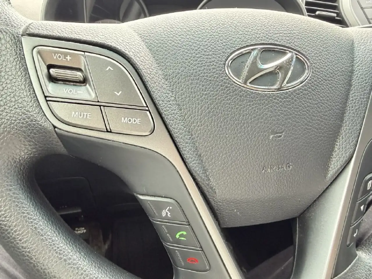 Hyundai SANTA FE снимка Hyundai SANTA FE