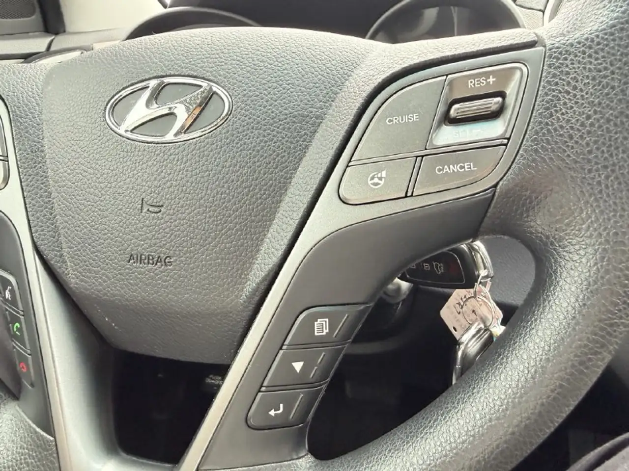 Hyundai SANTA FE снимка Hyundai SANTA FE