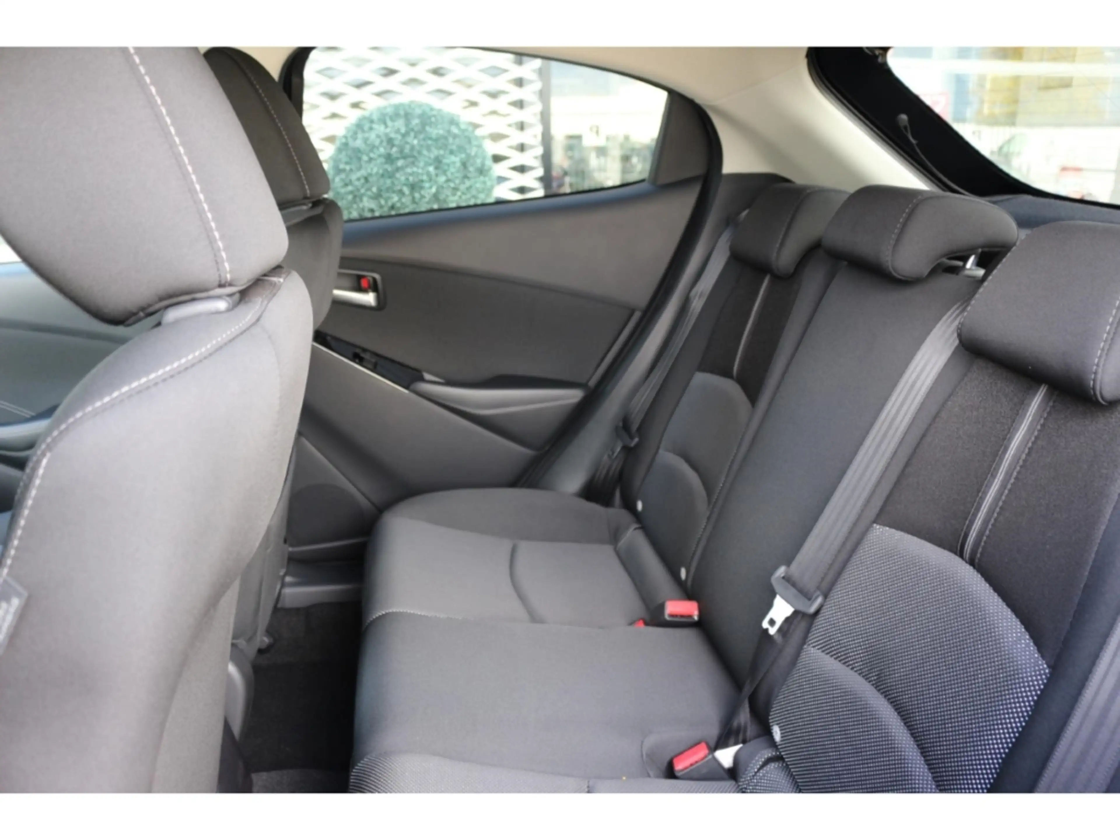 Mazda 2 SKY-G SPORTS-LINE LIC-P TEC-P NAV+GJ-RÄDER !! — photo 9