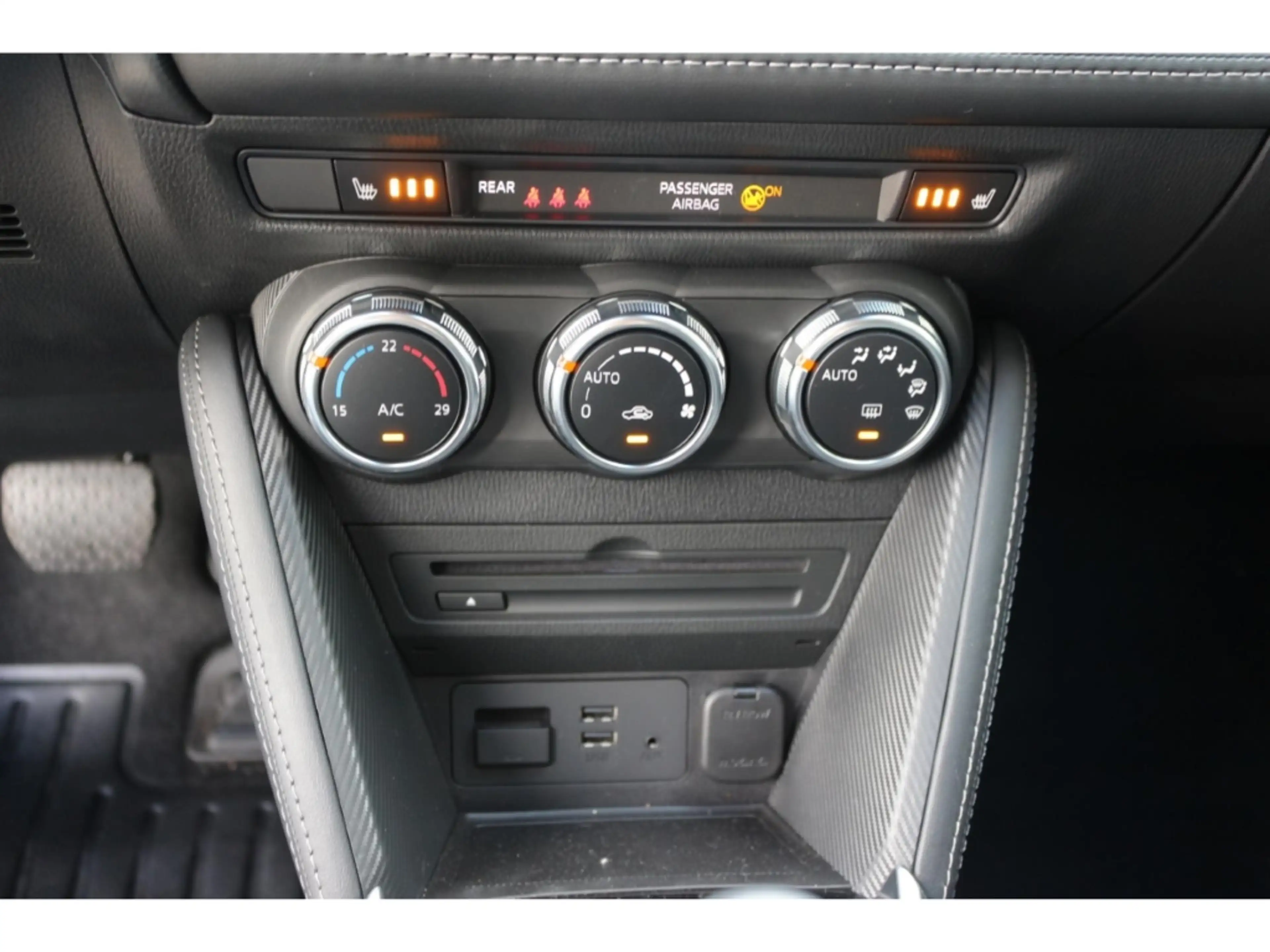 Mazda 2 SKY-G SPORTS-LINE LIC-P TEC-P NAV+GJ-RÄDER !! — photo 13